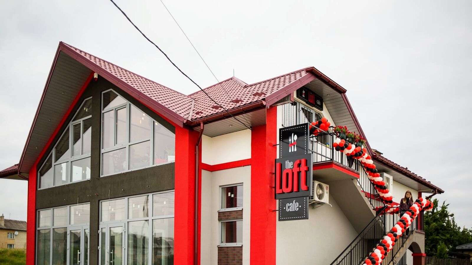 Loft cafe image 13