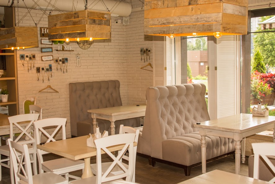 La Famiglia image 18