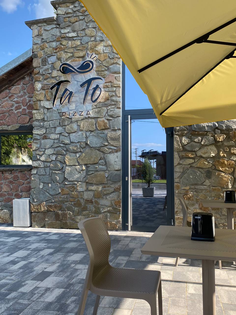 Ta To Pizza image 11