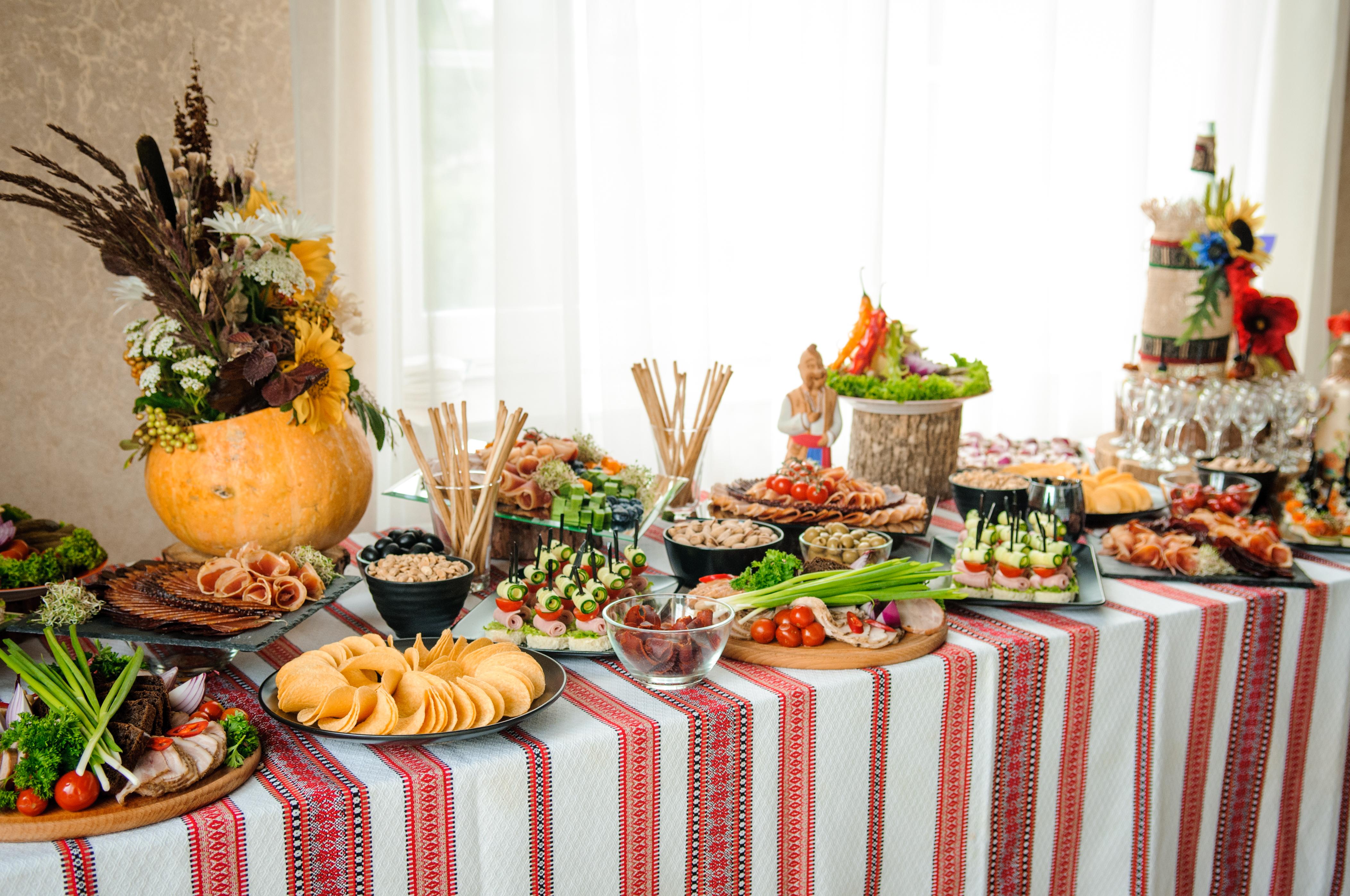 Mayetok, Benketnyy Zal, Restoran image 12