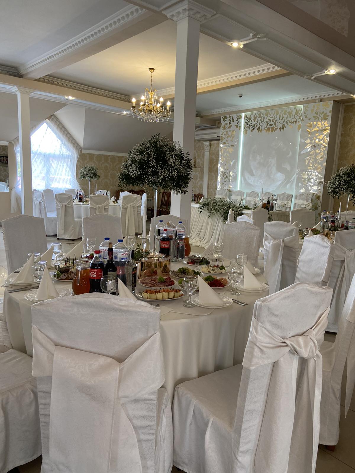 Mayetok, Benketnyy Zal, Restoran image 14