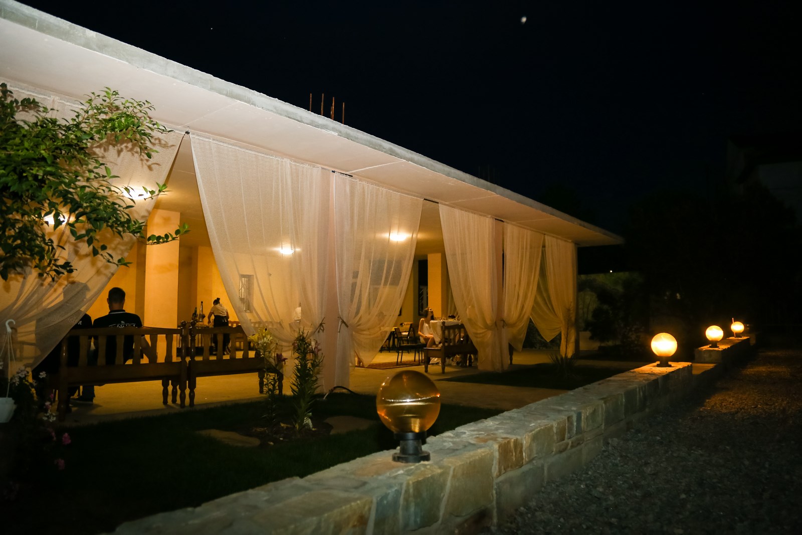 Mayetok, Benketnyy Zal, Restoran image 16