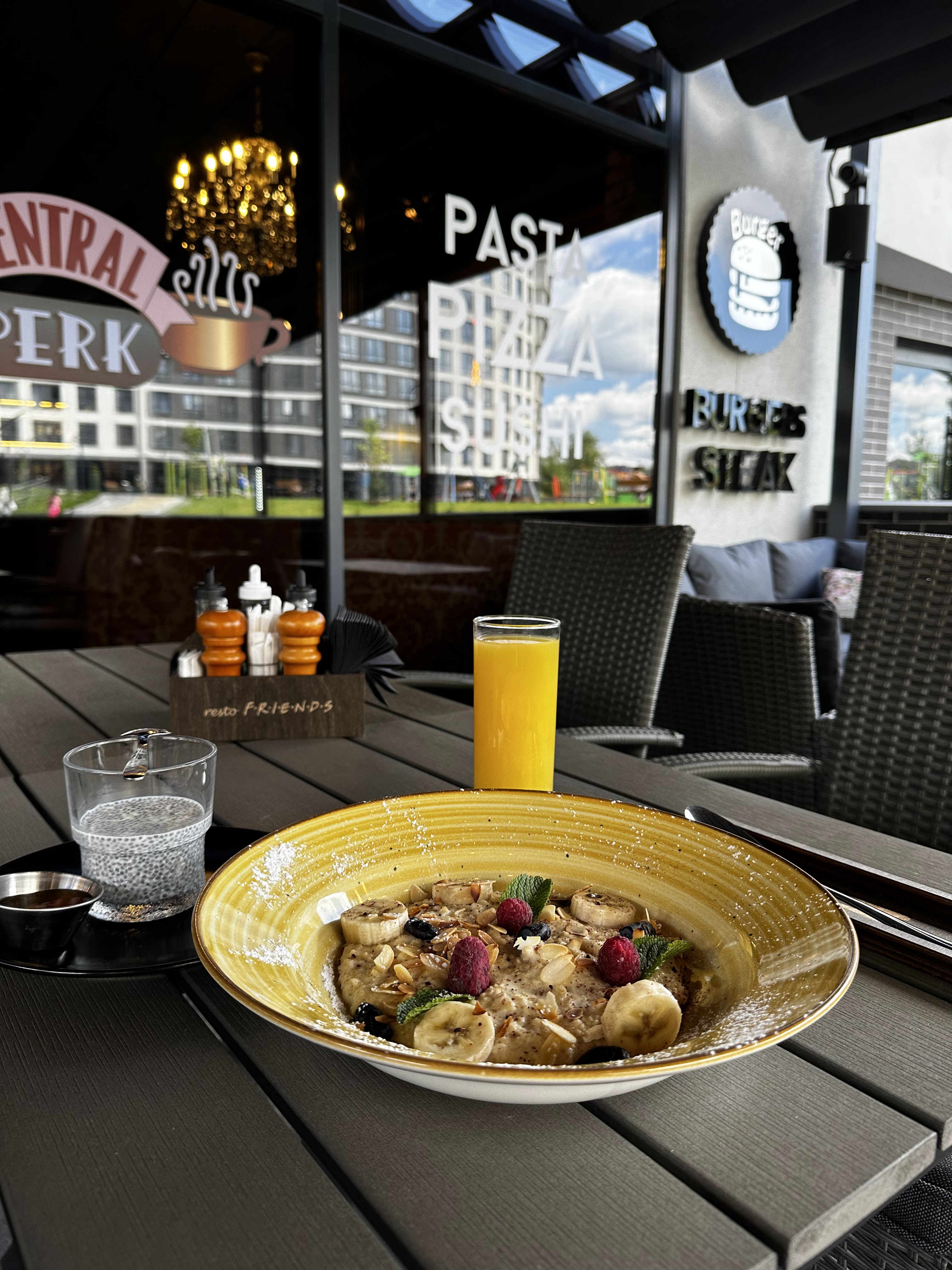 resto Friends image 15