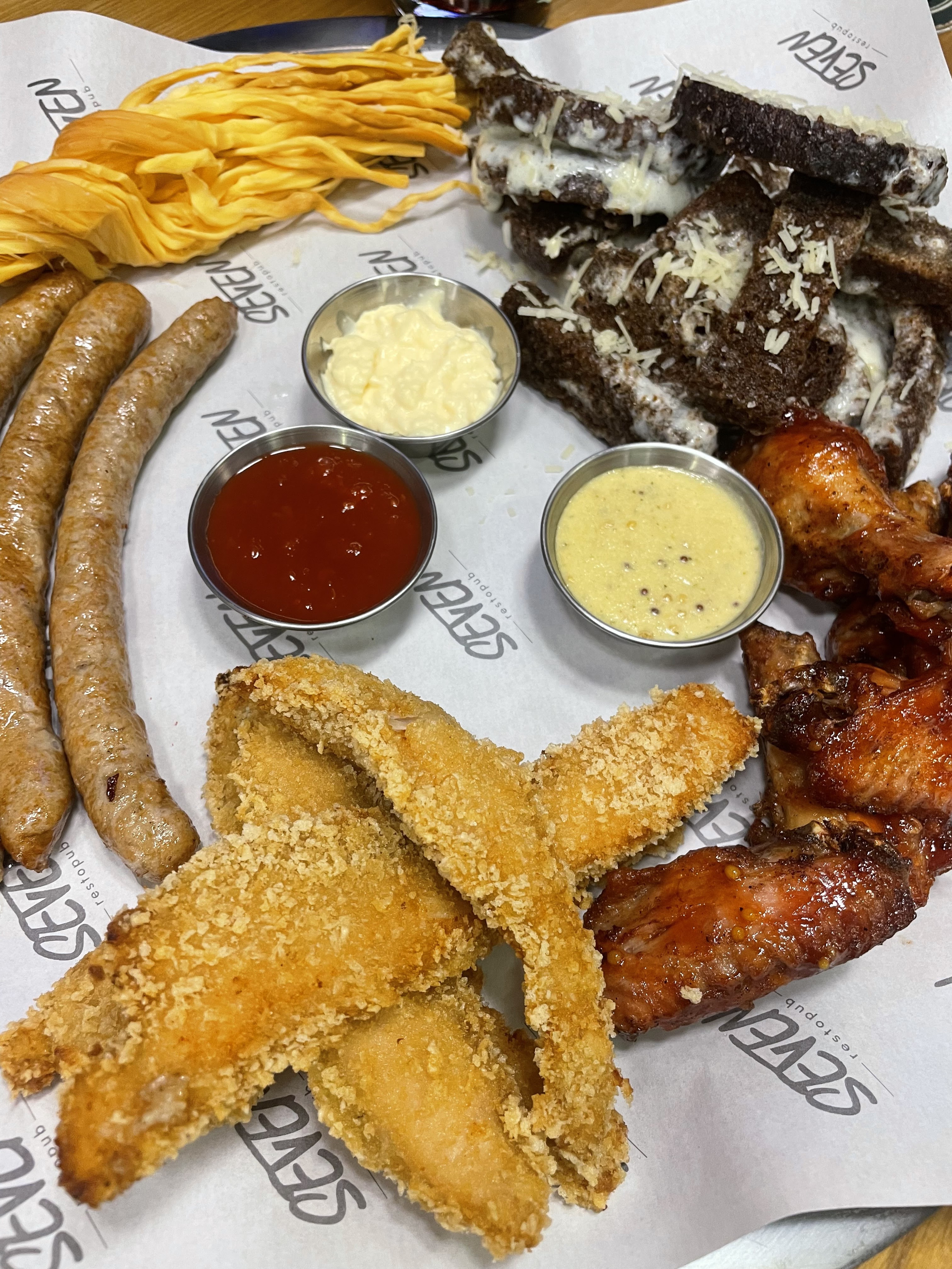 Seven Restopub image 15