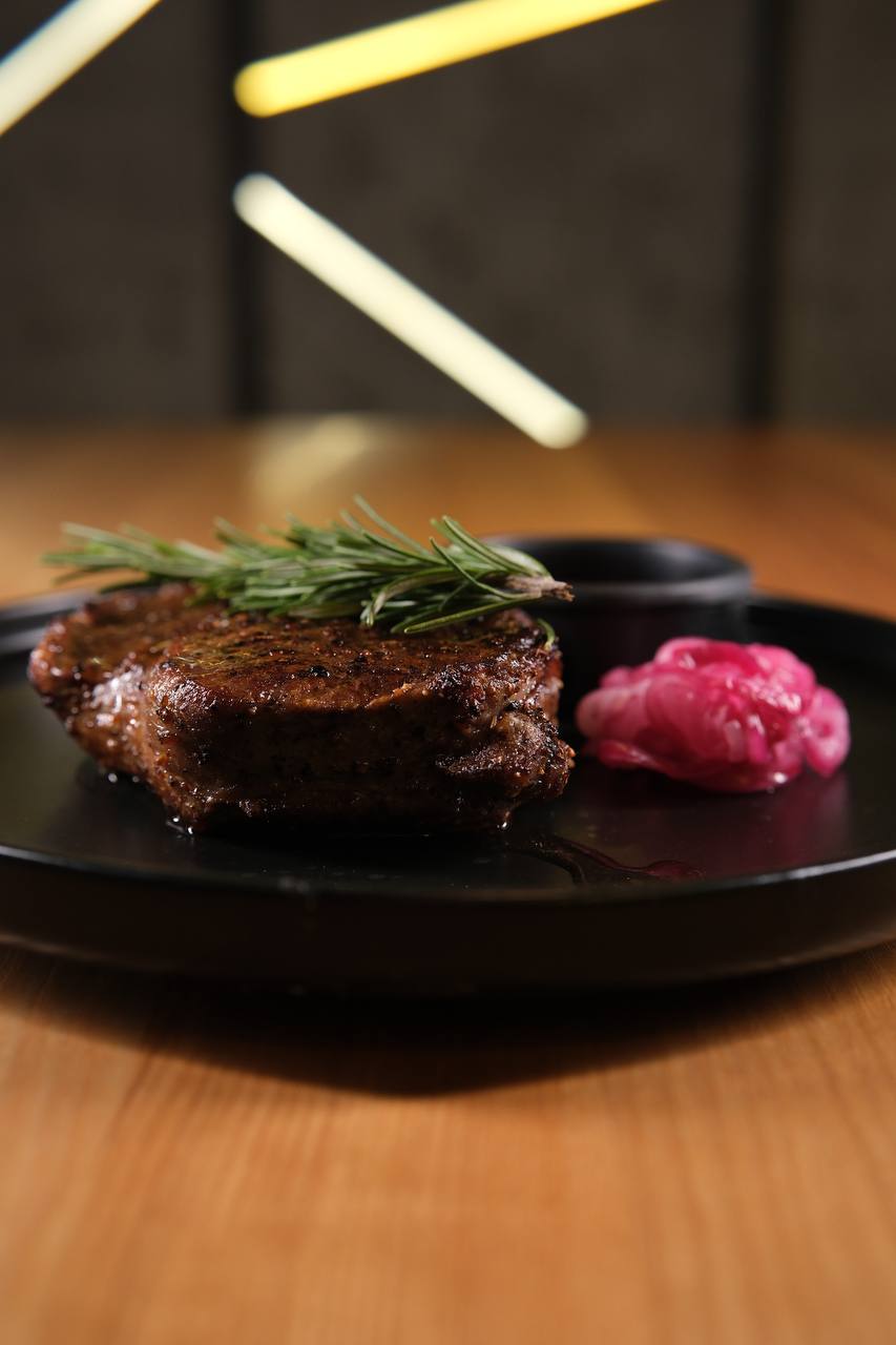 Seven Restopub image 17