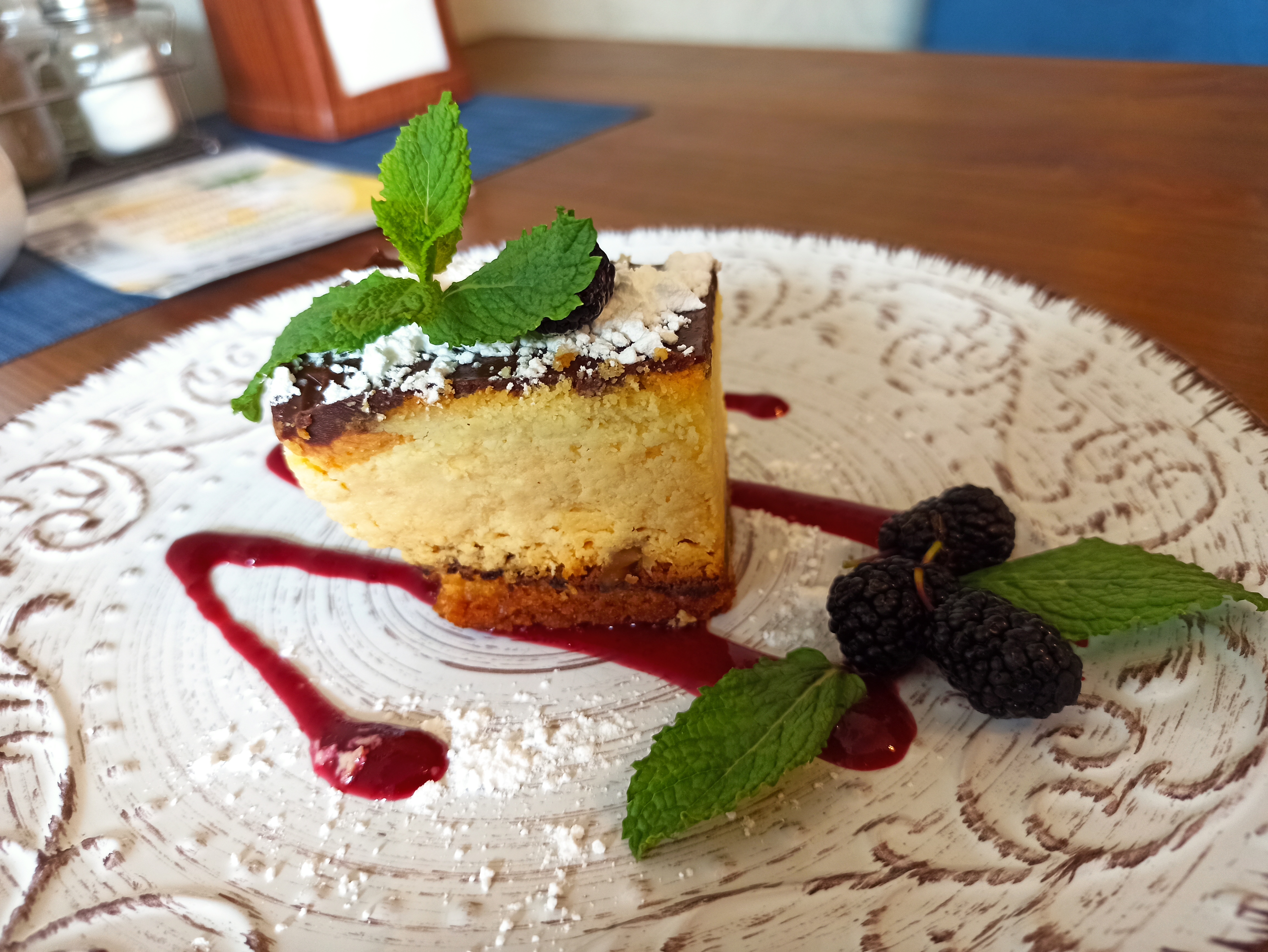 BRO піца та суші | Доставка image 2