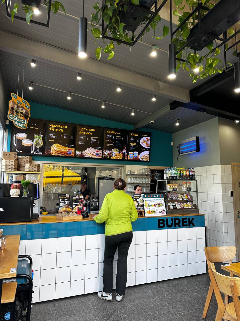 BUREK / БУРЕК – чебуреки та пиво у Львові image 17