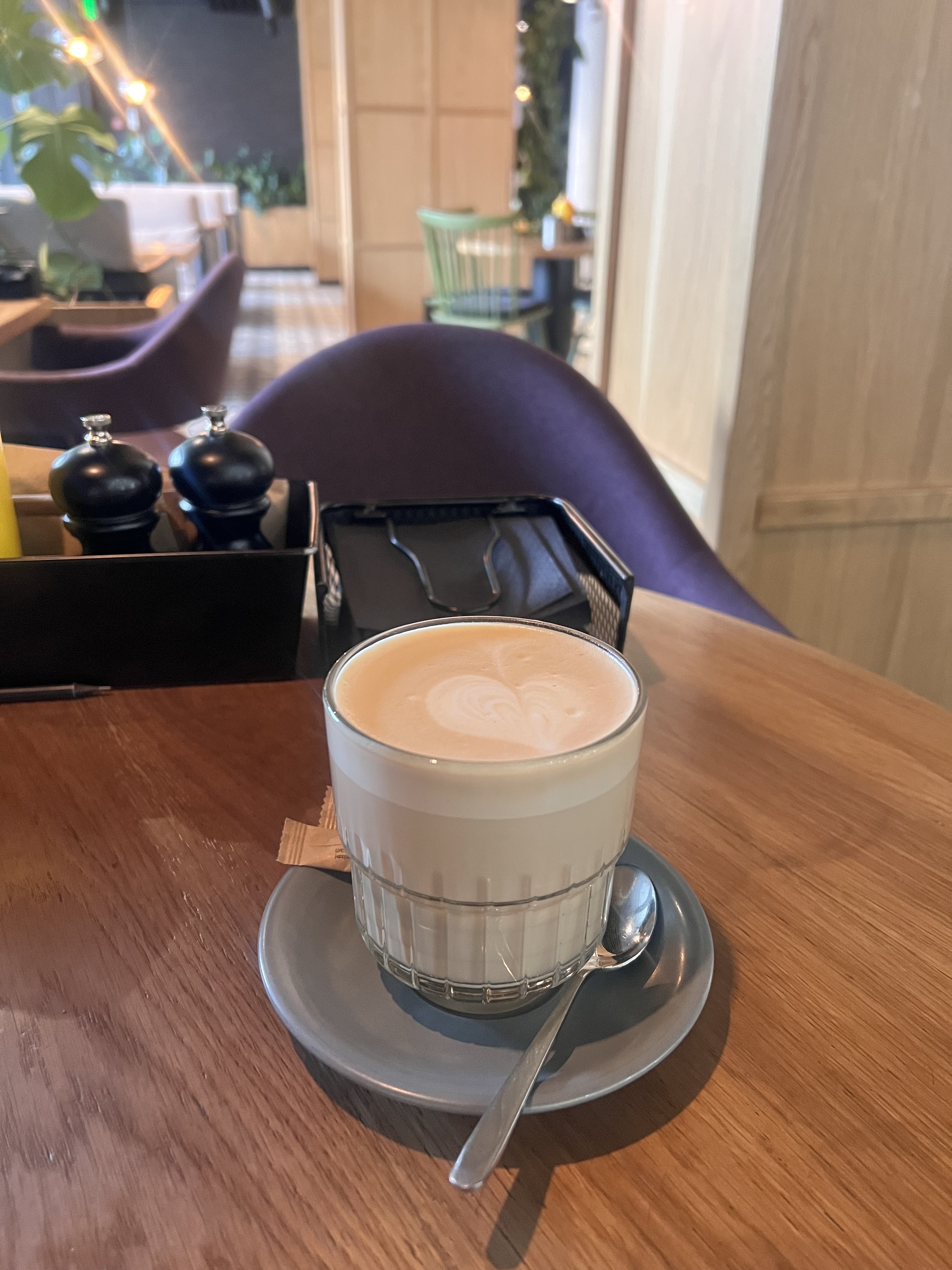 Fami burger image 18