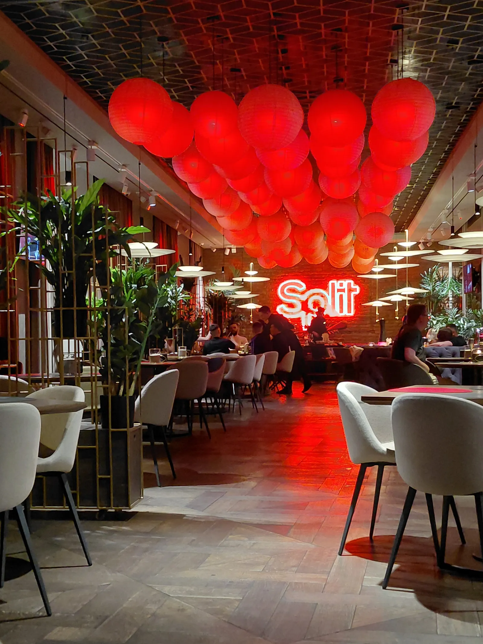 Split Club image 14