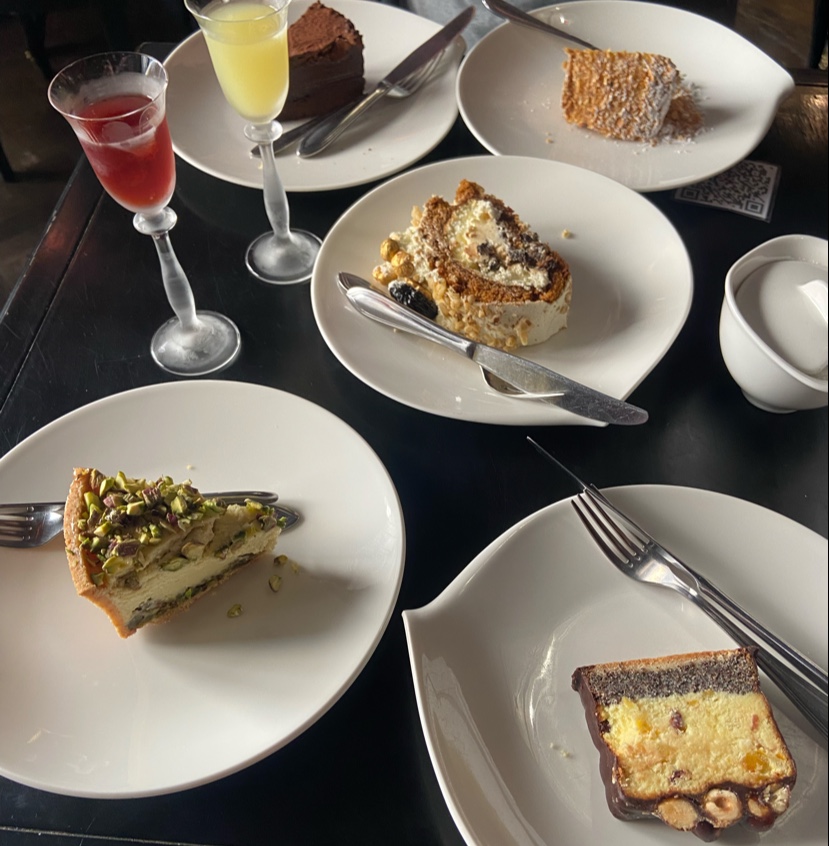 Confectionery-pharmacy Ionic Under the Golden Star image 12