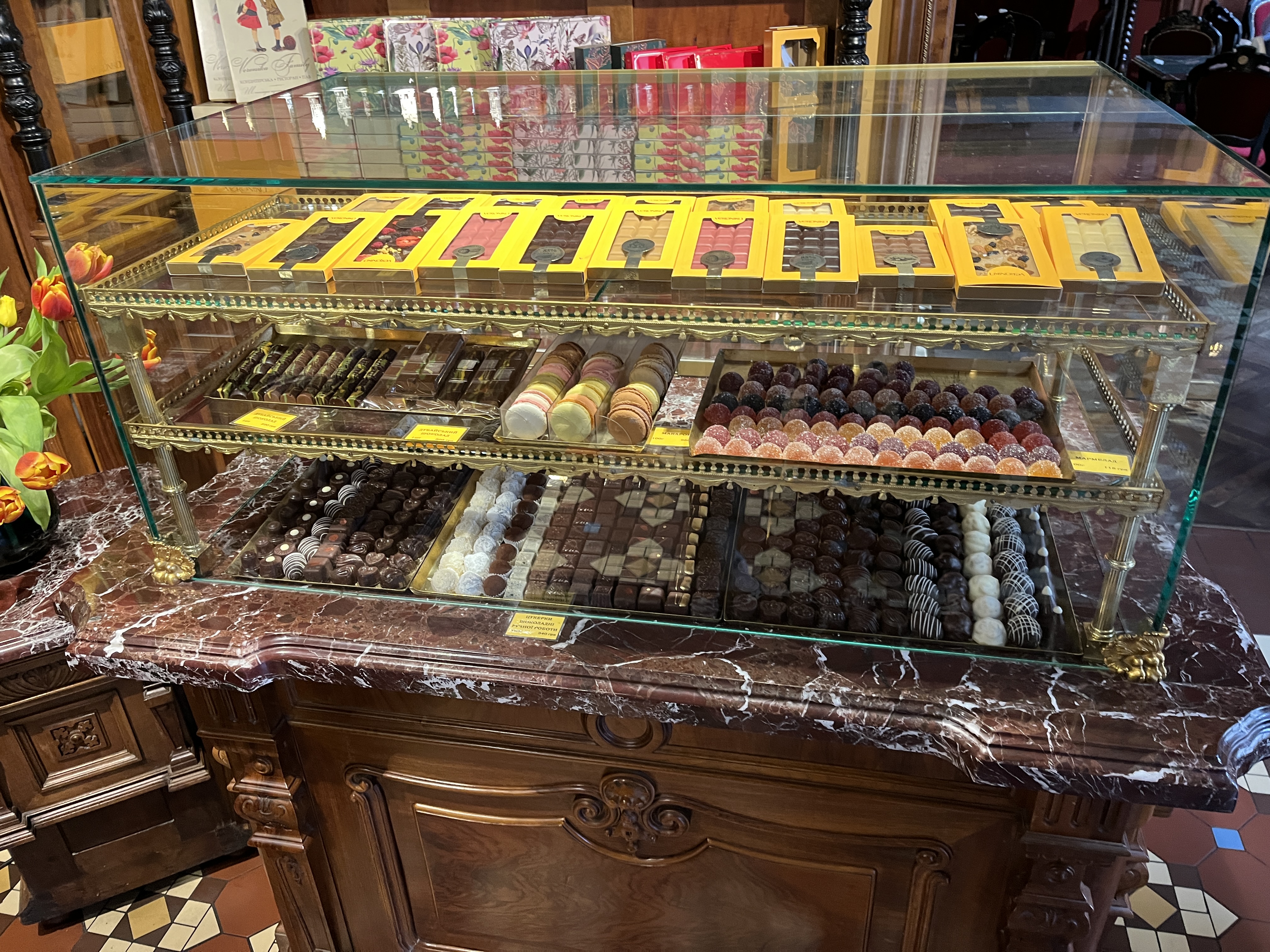 Confectionery-pharmacy Ionic Under the Golden Star image 16