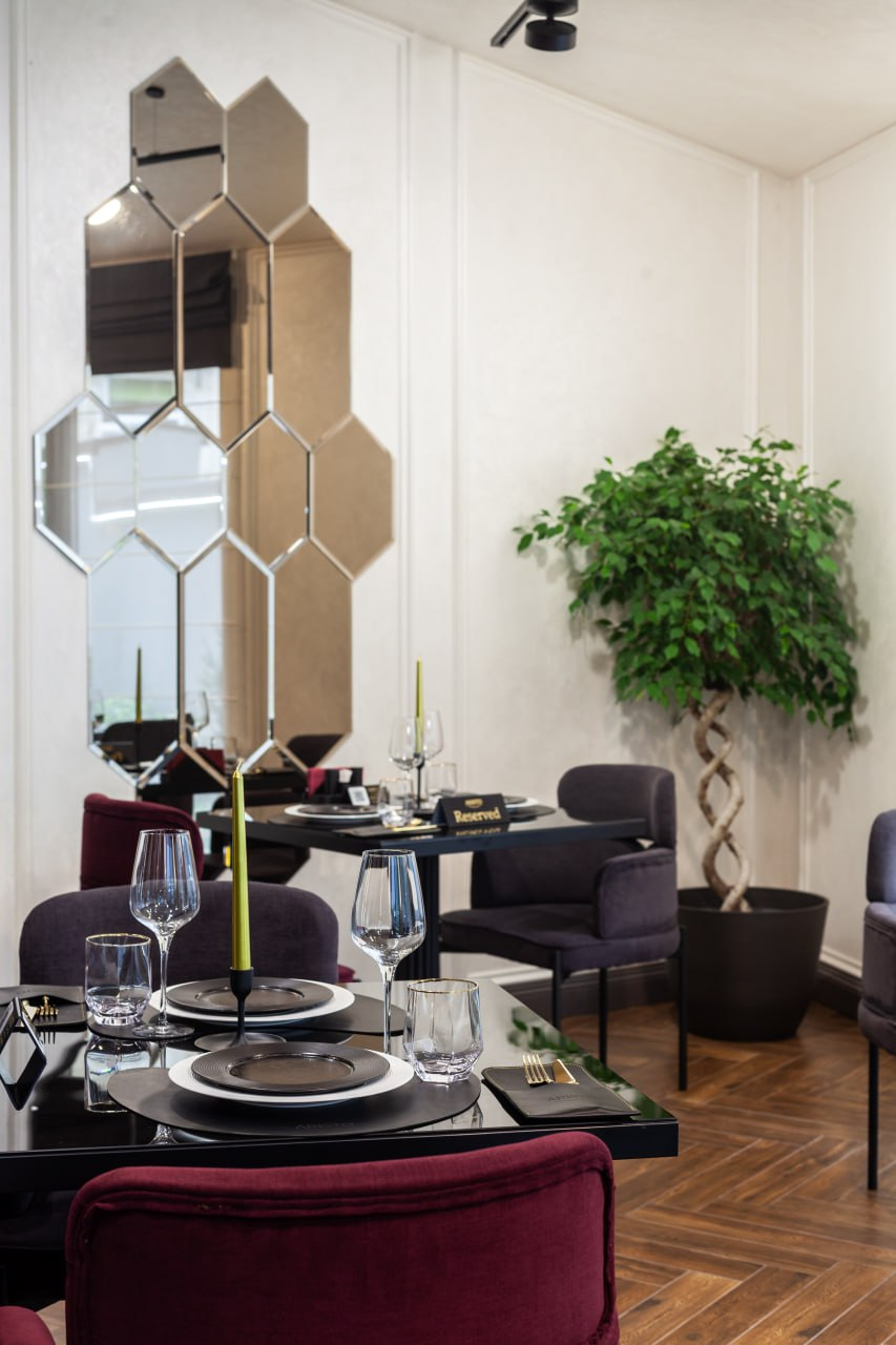 Aristo Restaurant image 20