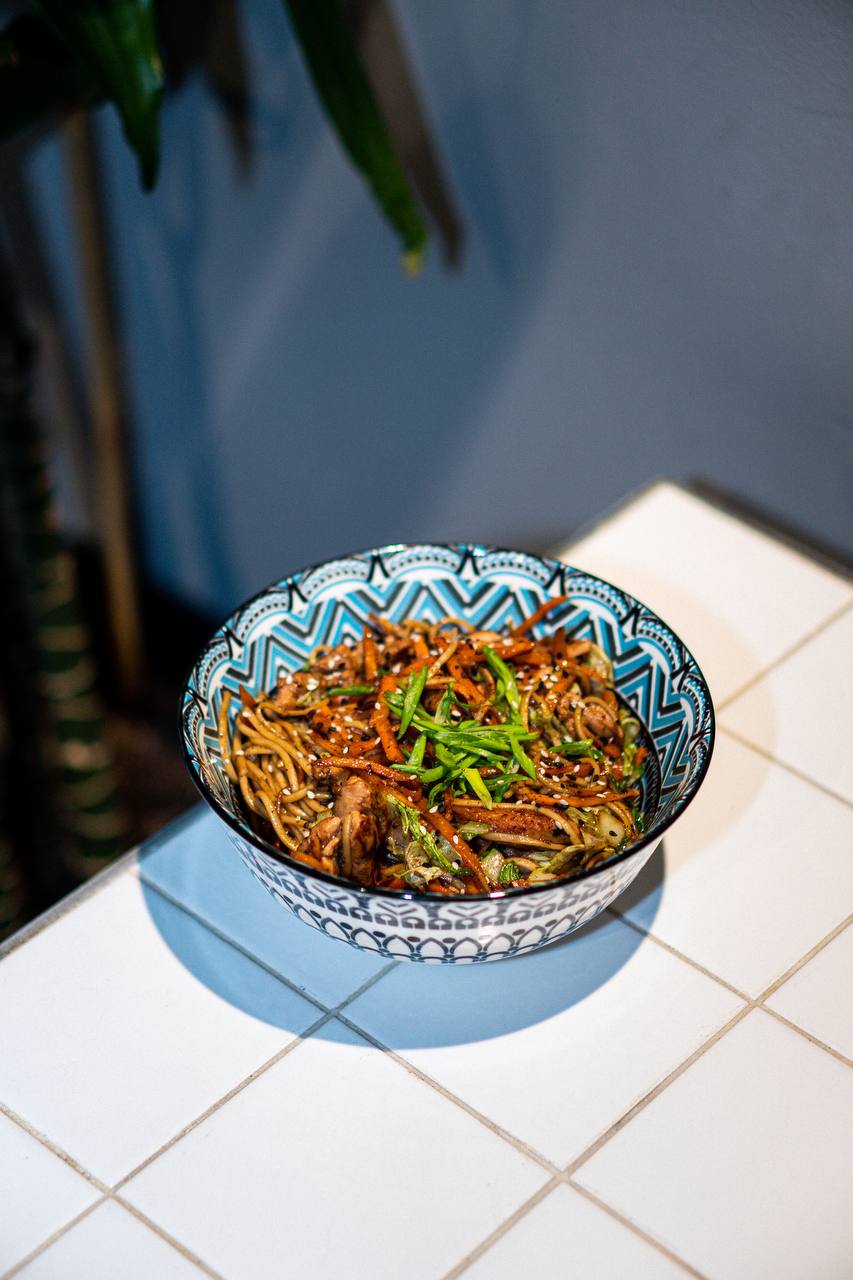 №8 Breakfast, pizza & bar image 4