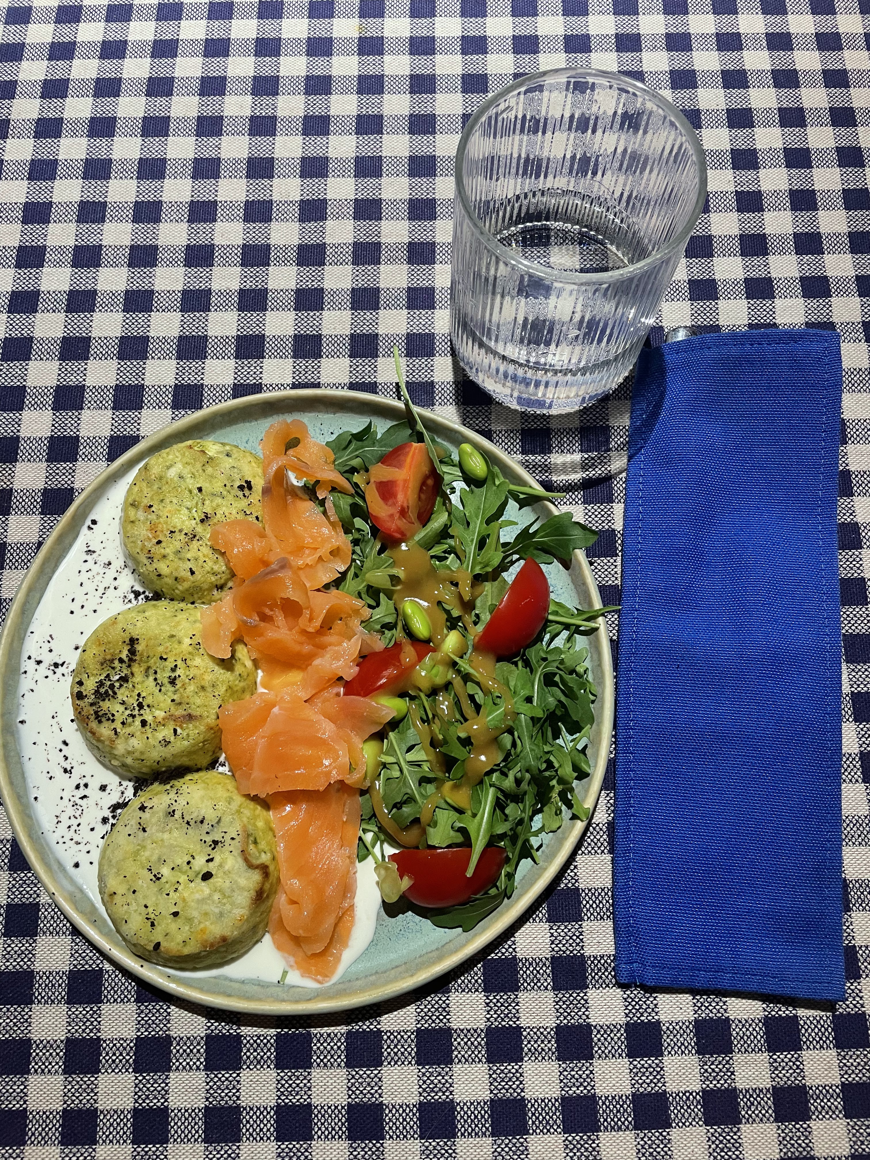 №8 Breakfast, pizza & bar image 10