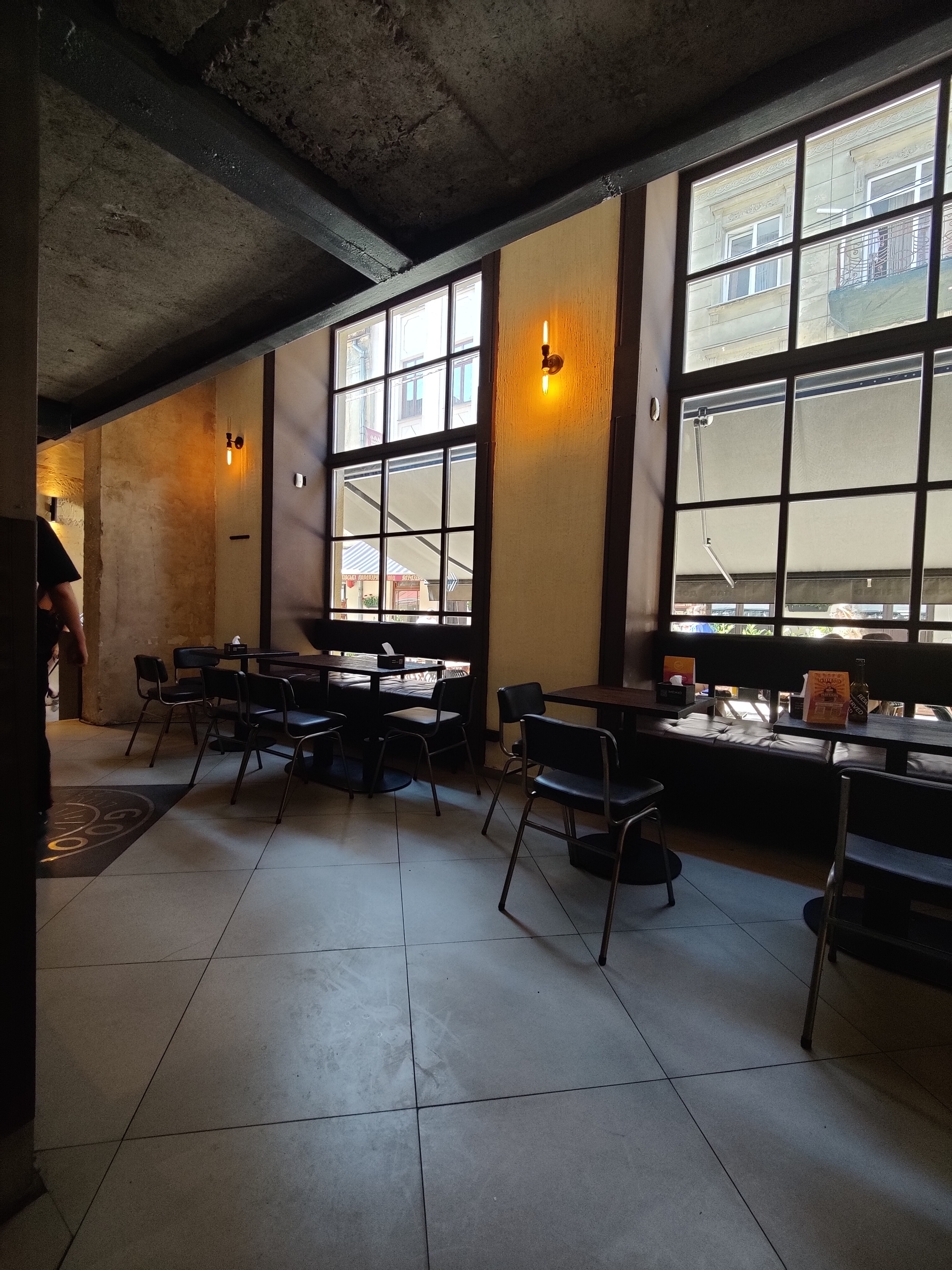 Добрий Друг 5 паб Львів pub Lviv image 16