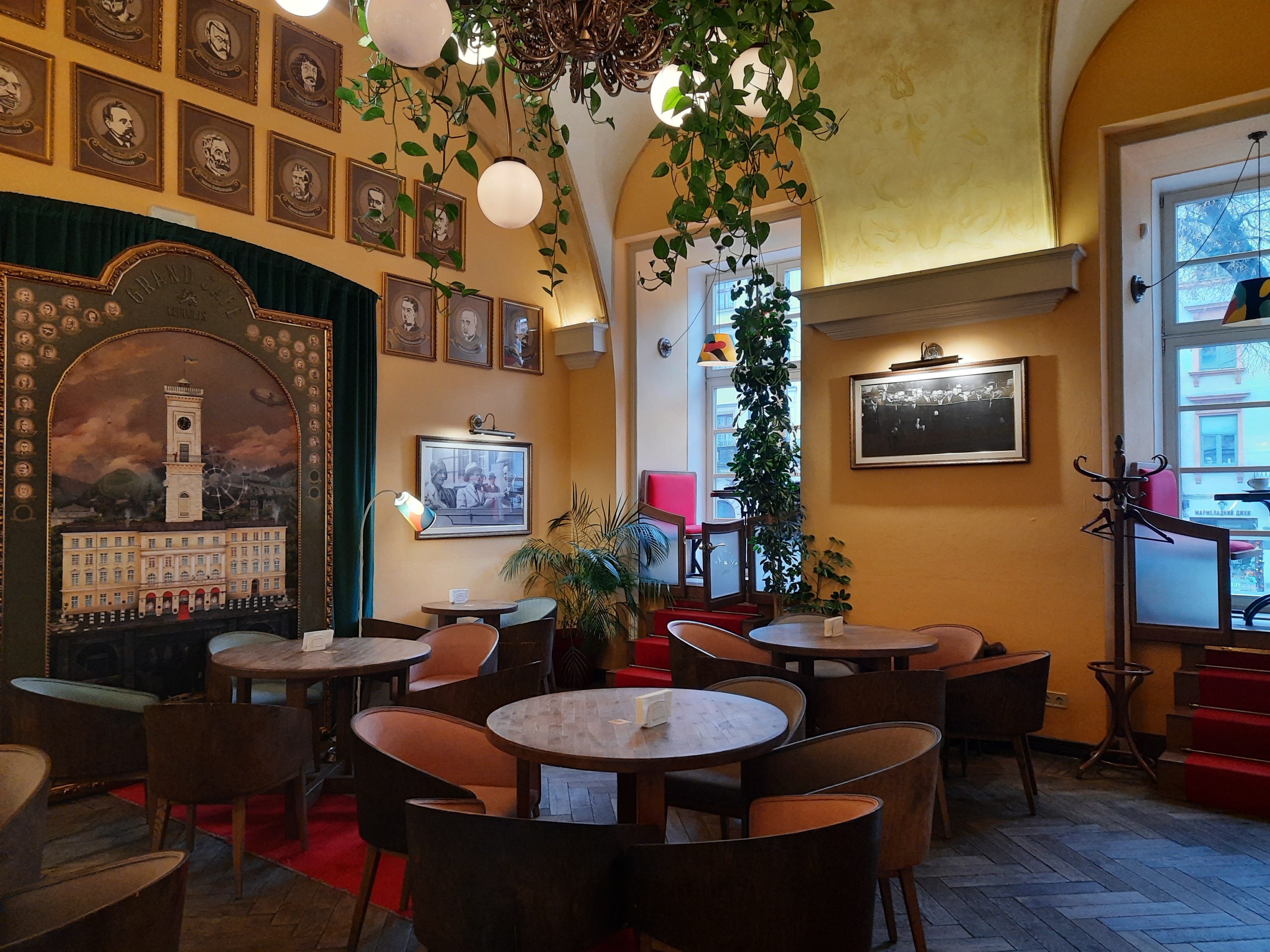 Grand Cafe Leopolis image 15