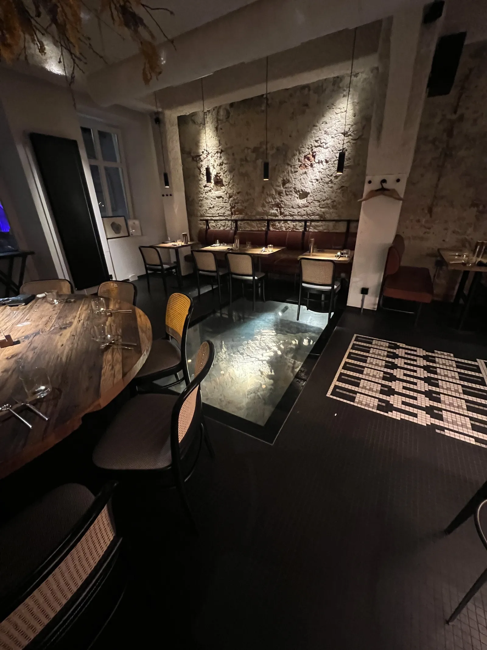 MAD bar's house image 16