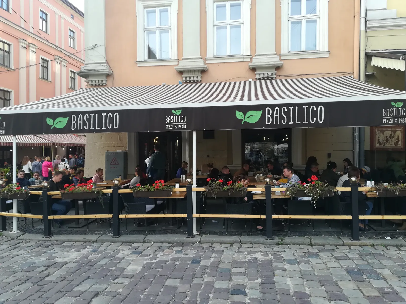 Basilico pizza & pasta image 15