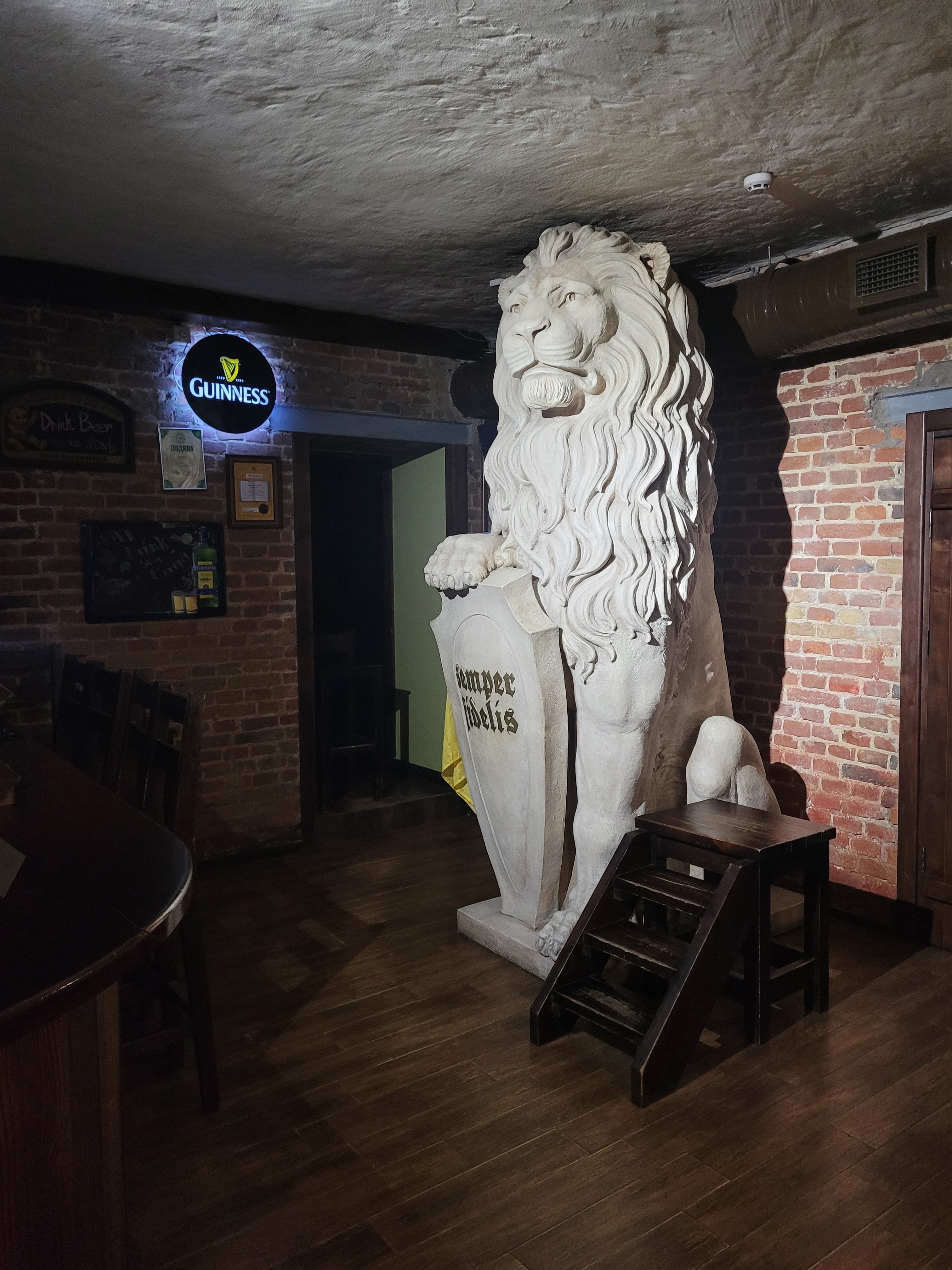 White Lion image 3