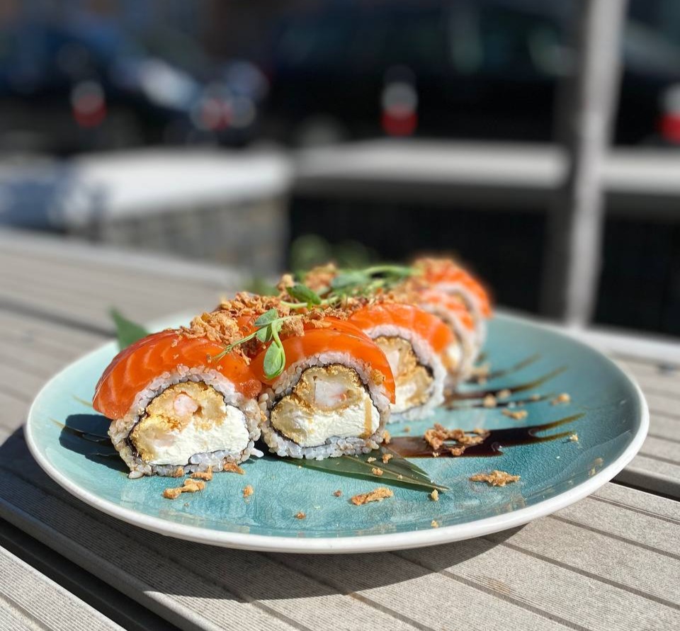 Susheriva Naybilʹshi Sushi U Lʹvovi image 2