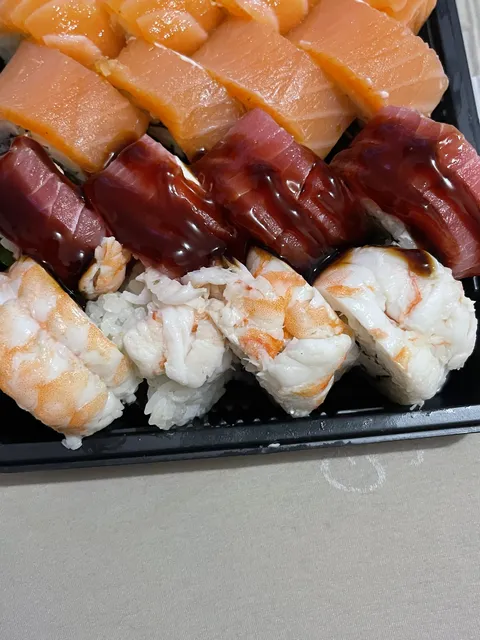 Osama Sushi image 5