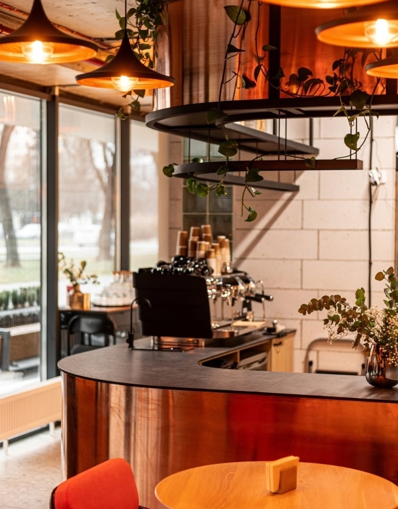 OChi city cafe image 16