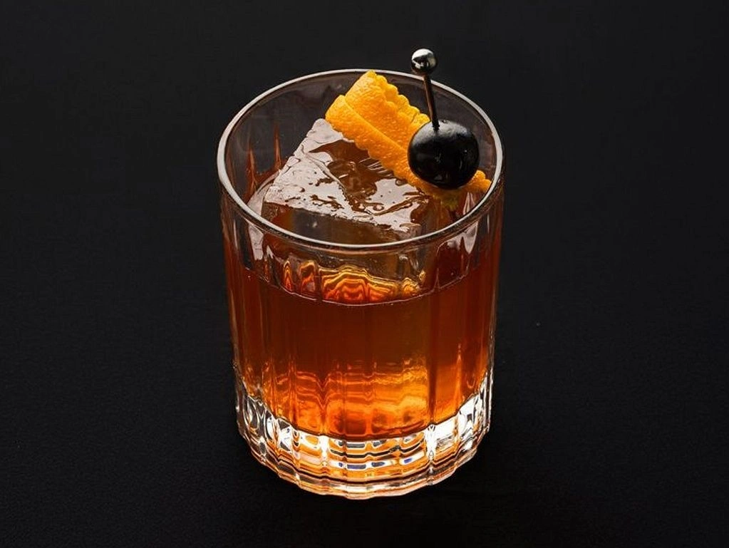 Tиsha Chalet Restaurant image 16