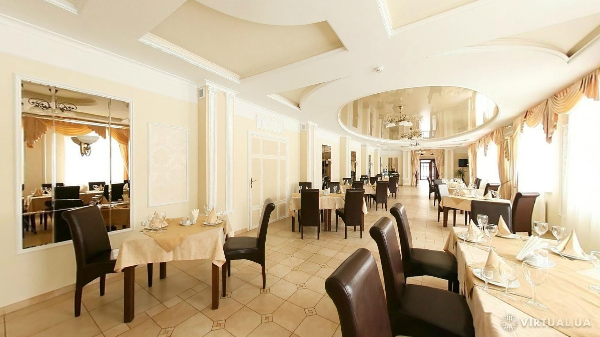 Ресторан та бенкетні зали готельного комплексу "Галактика" у Винниках, поблизу Львова image 14