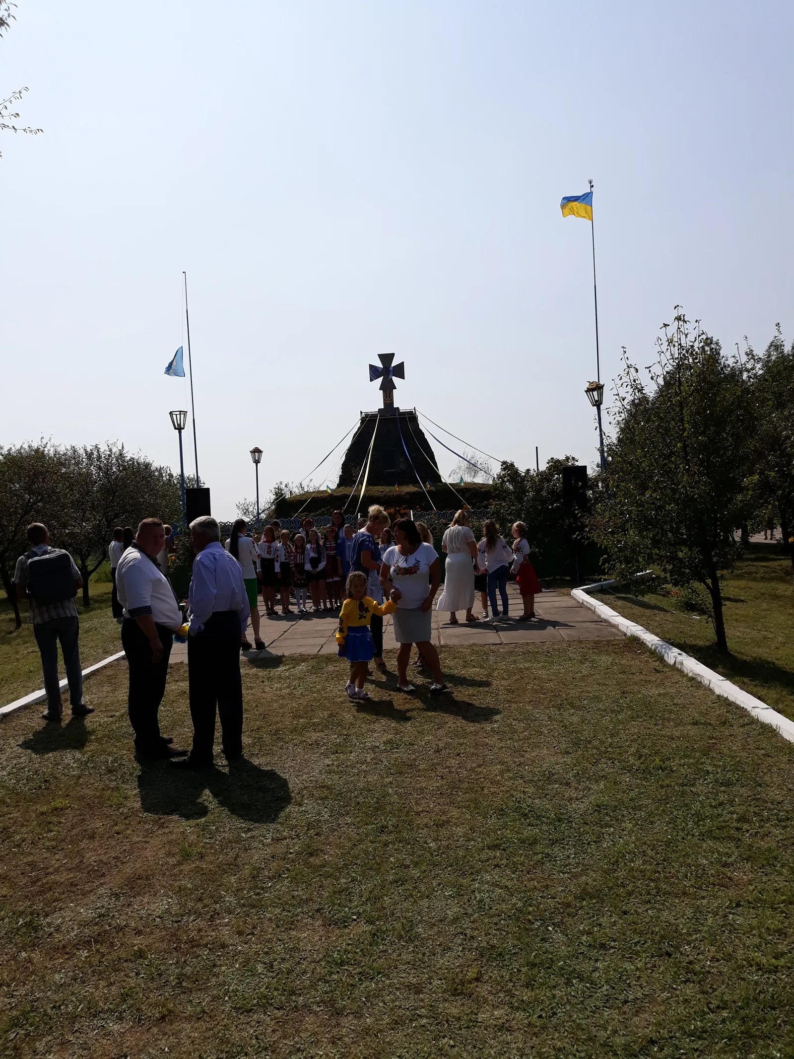 "Hostynnyy Dvir" image 15