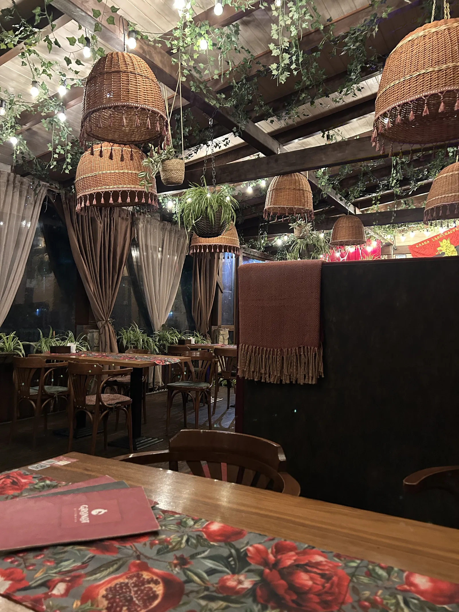 Granat grill and wine image 20