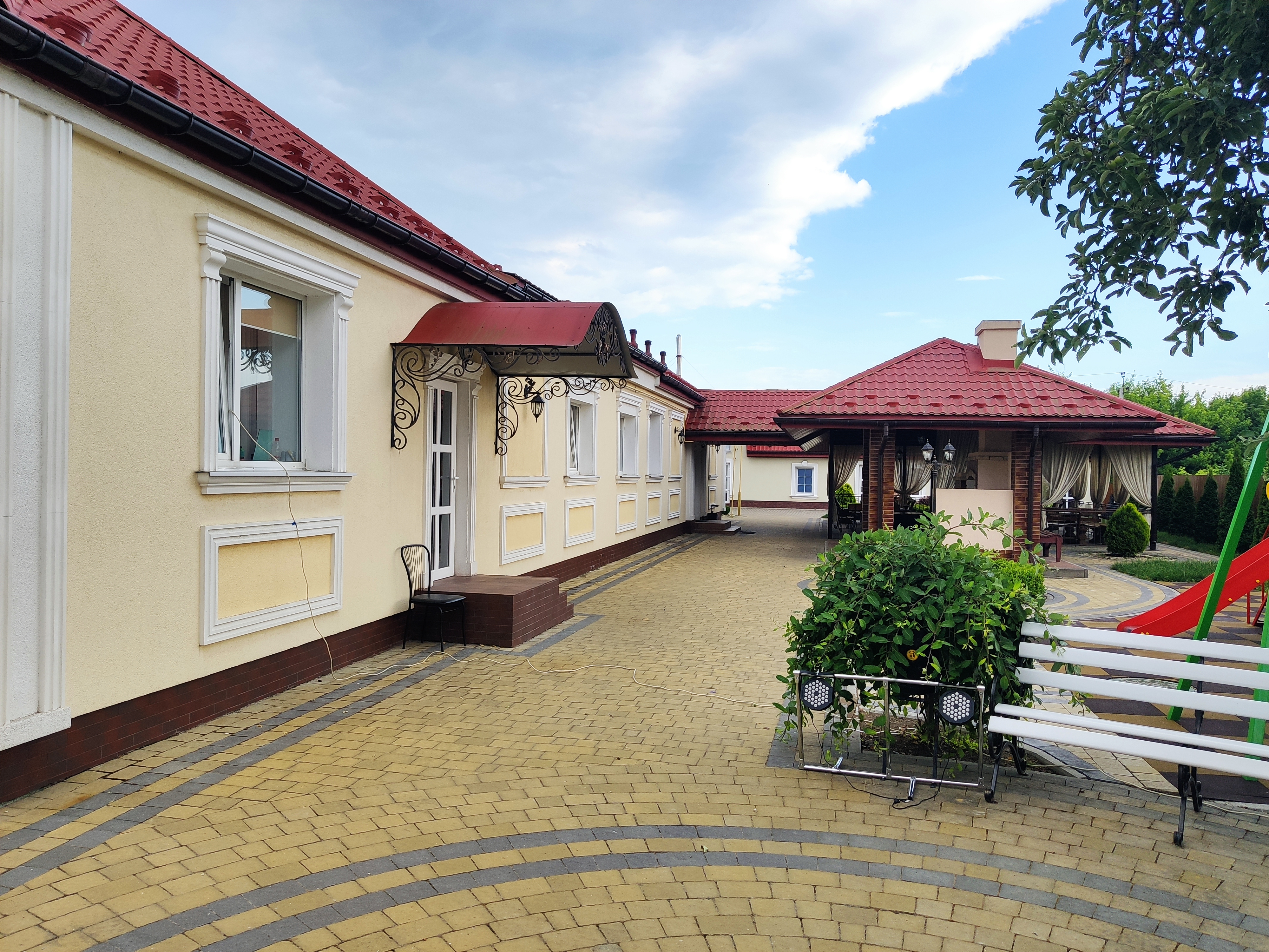 Гостинний двір image 16