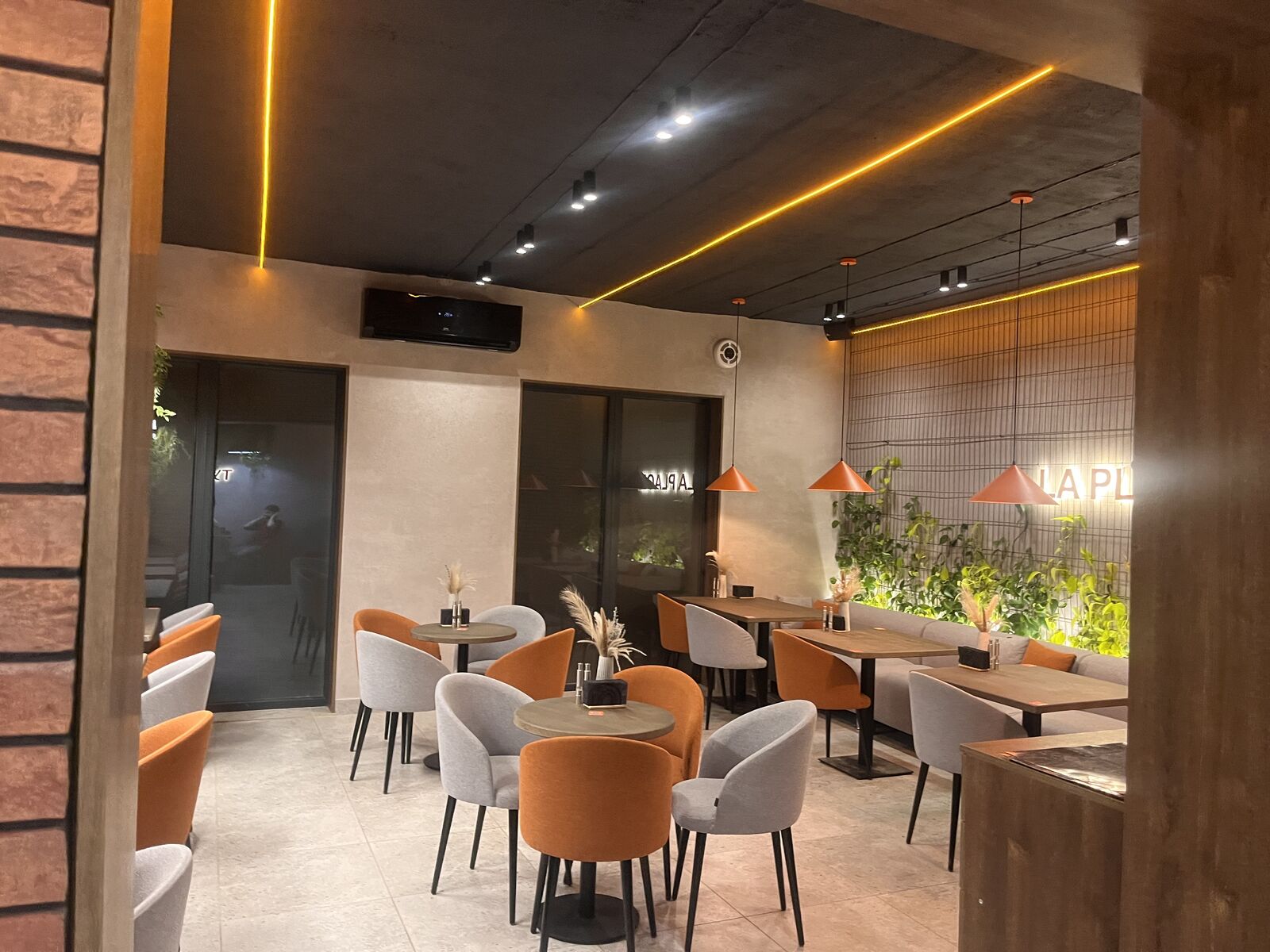 La Place image 14