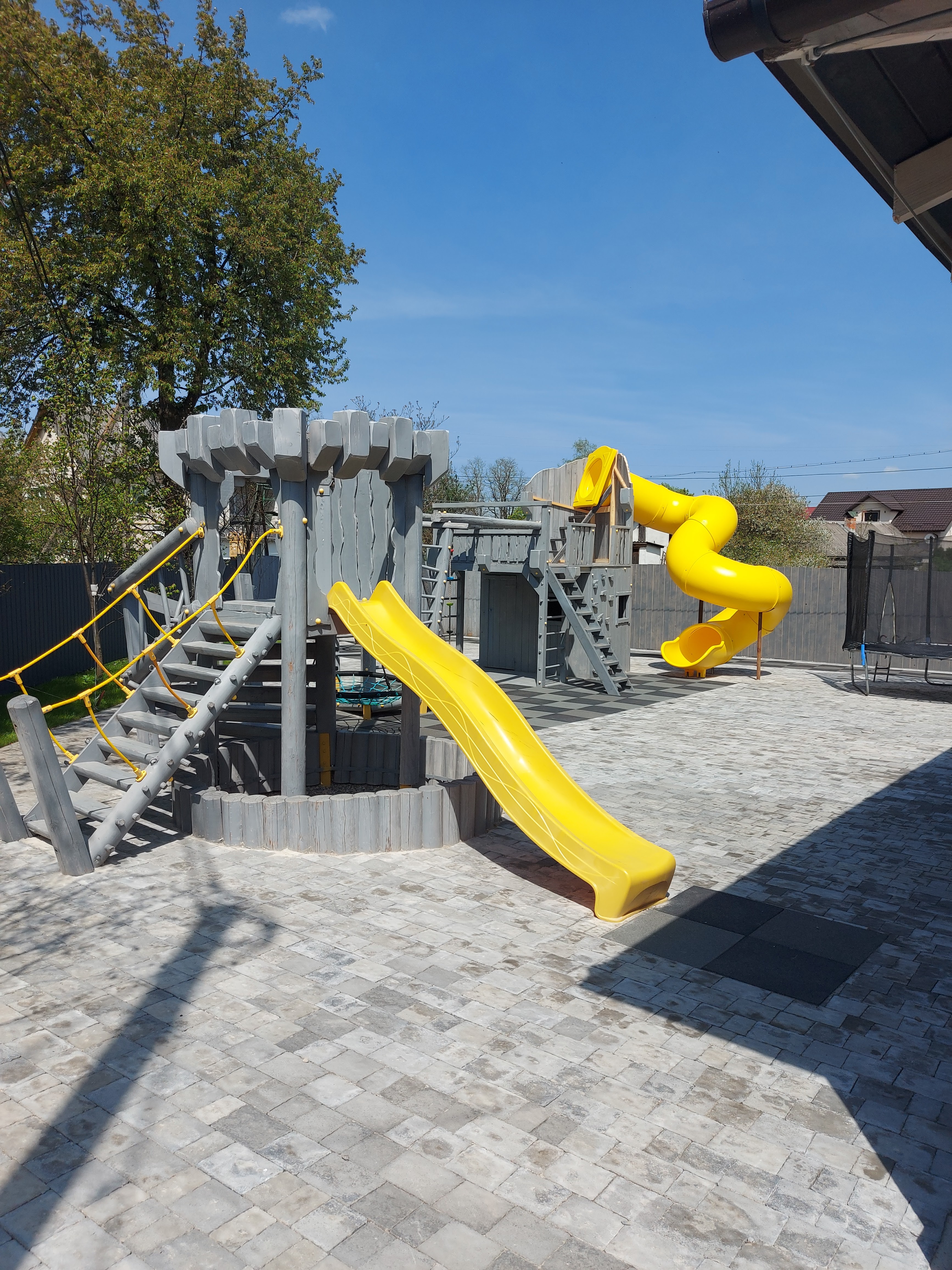 Kontora Pub image 15