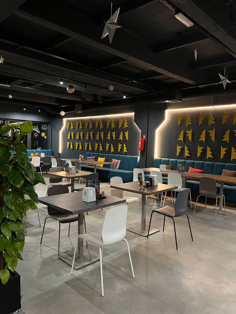 ReBar restaurant image 15