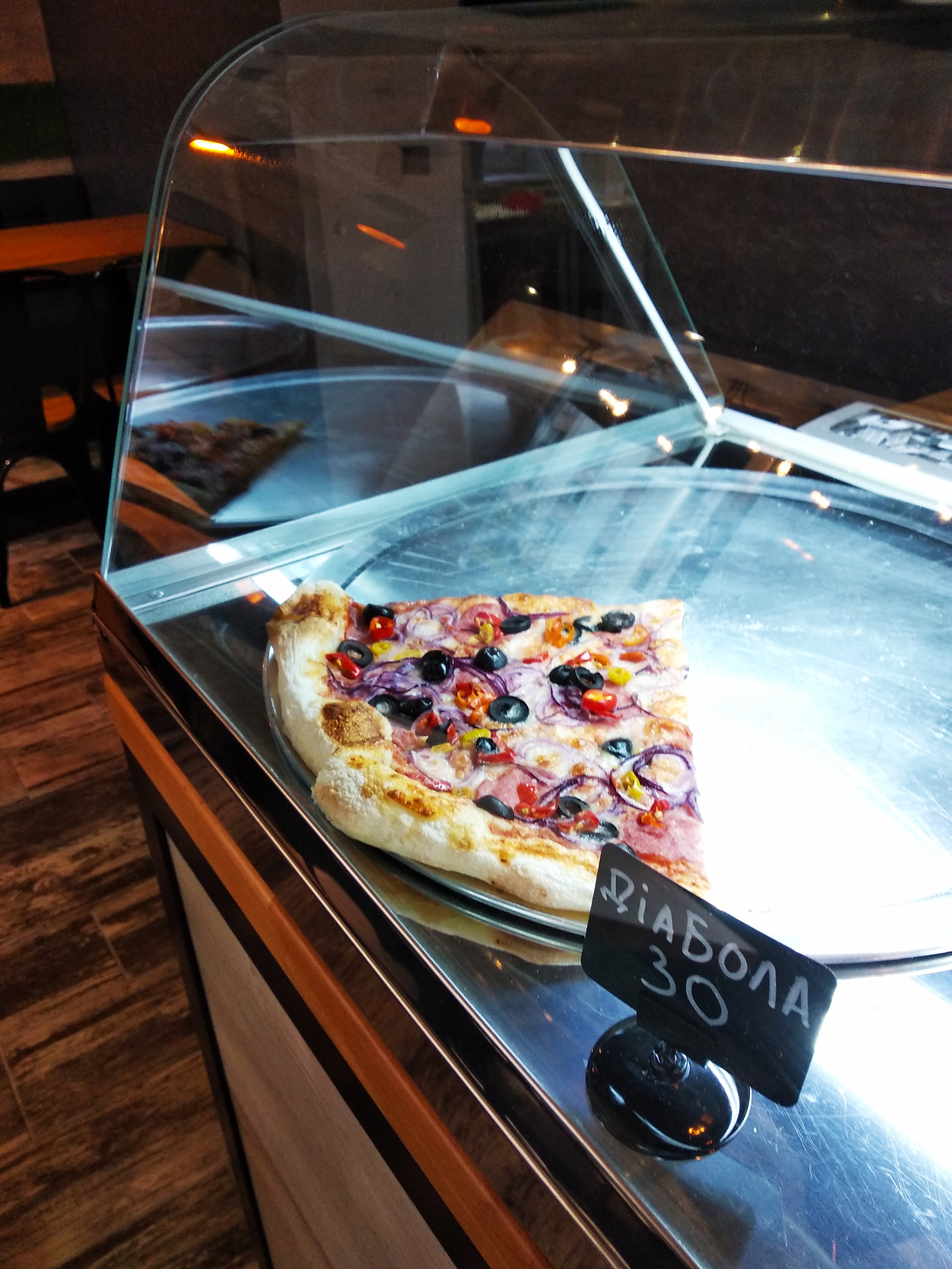 Gastro Pizza/Sushi & Craft Beer image 13