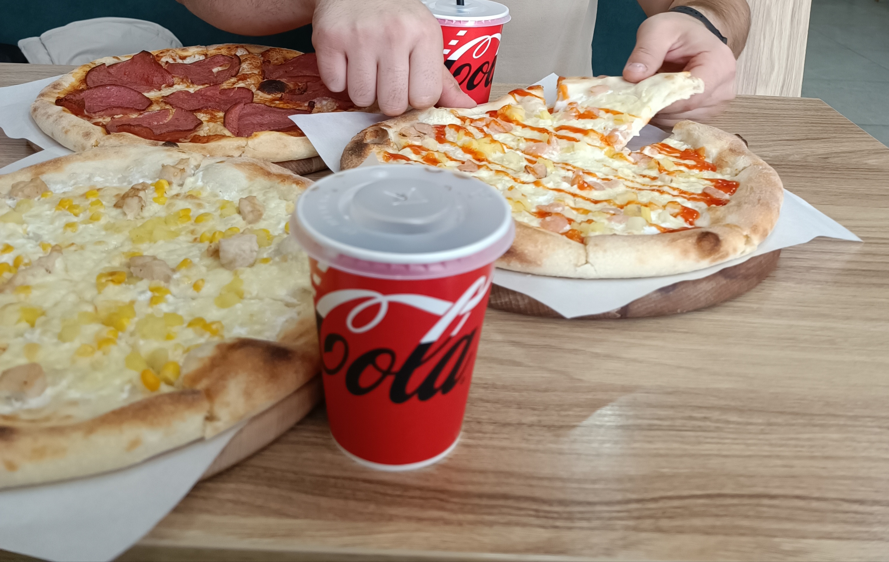 ROYAL HAMBURGER image 12