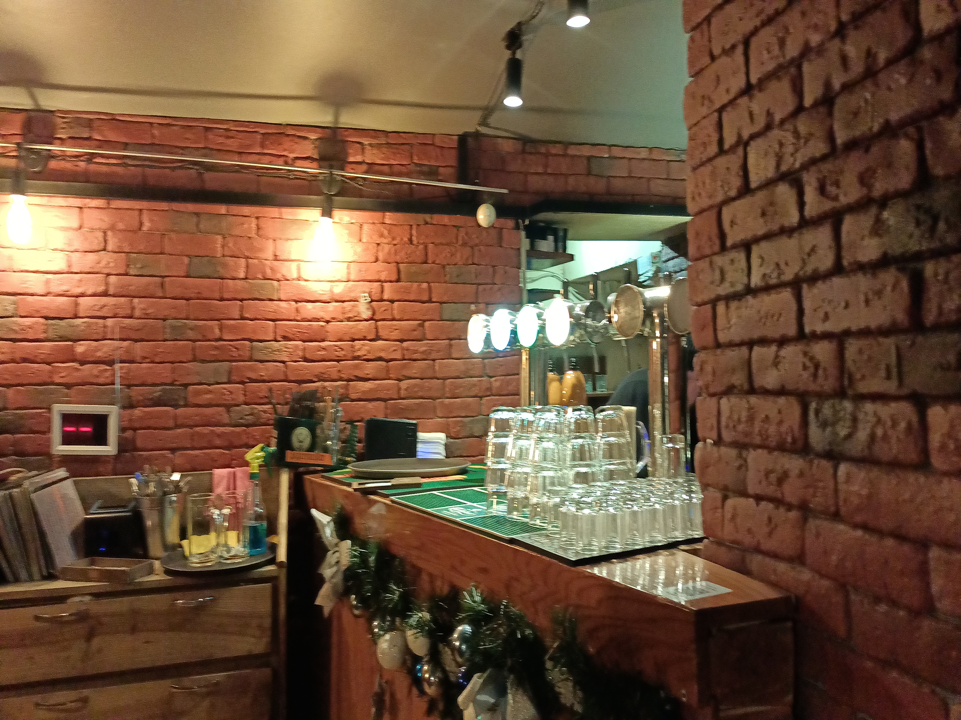 Biblioteka Pub image 12