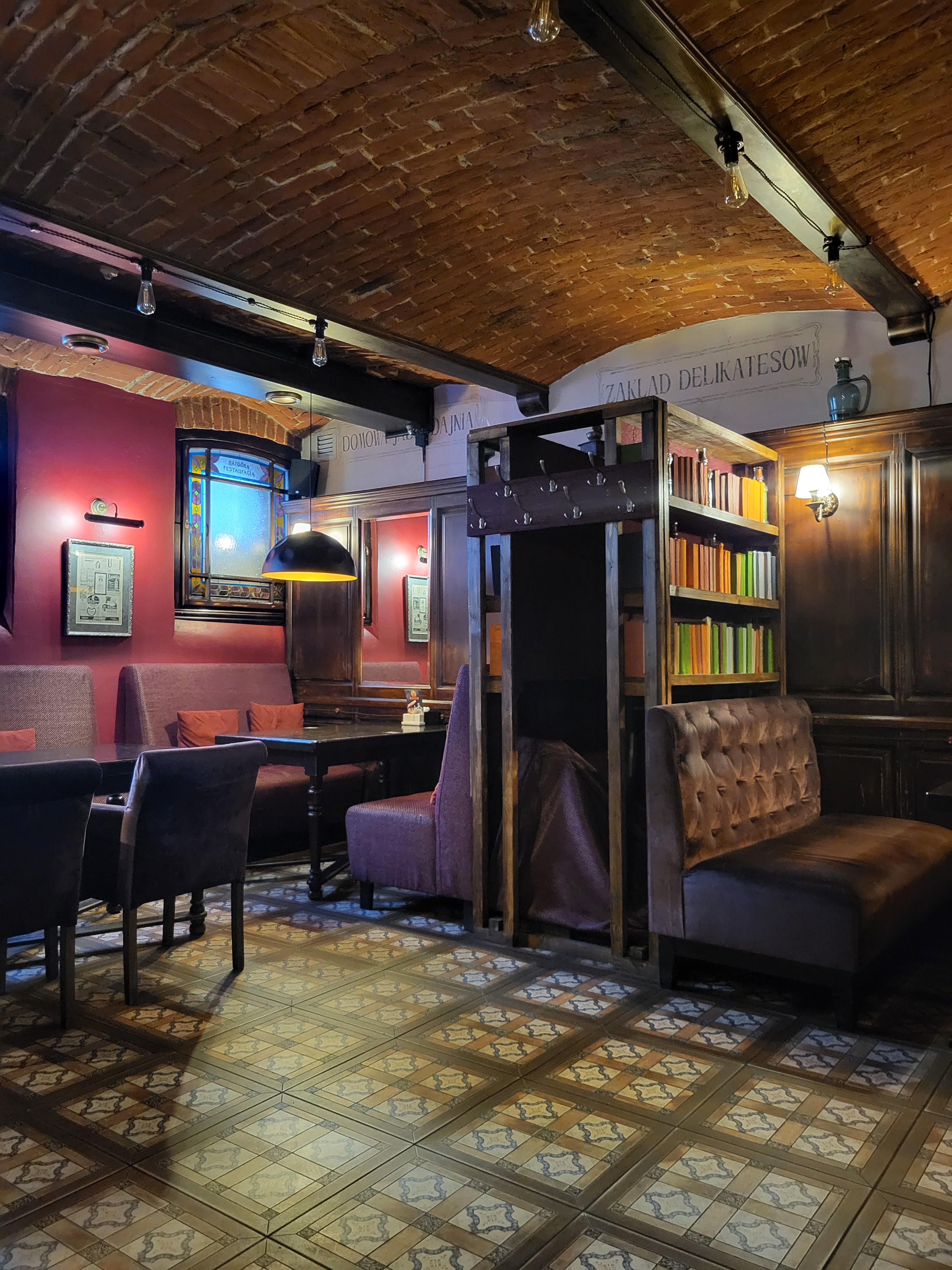 Biblioteka Pub image 16