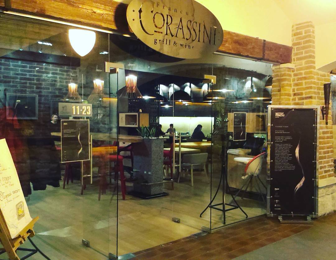 Corassini grill & wine image 16
