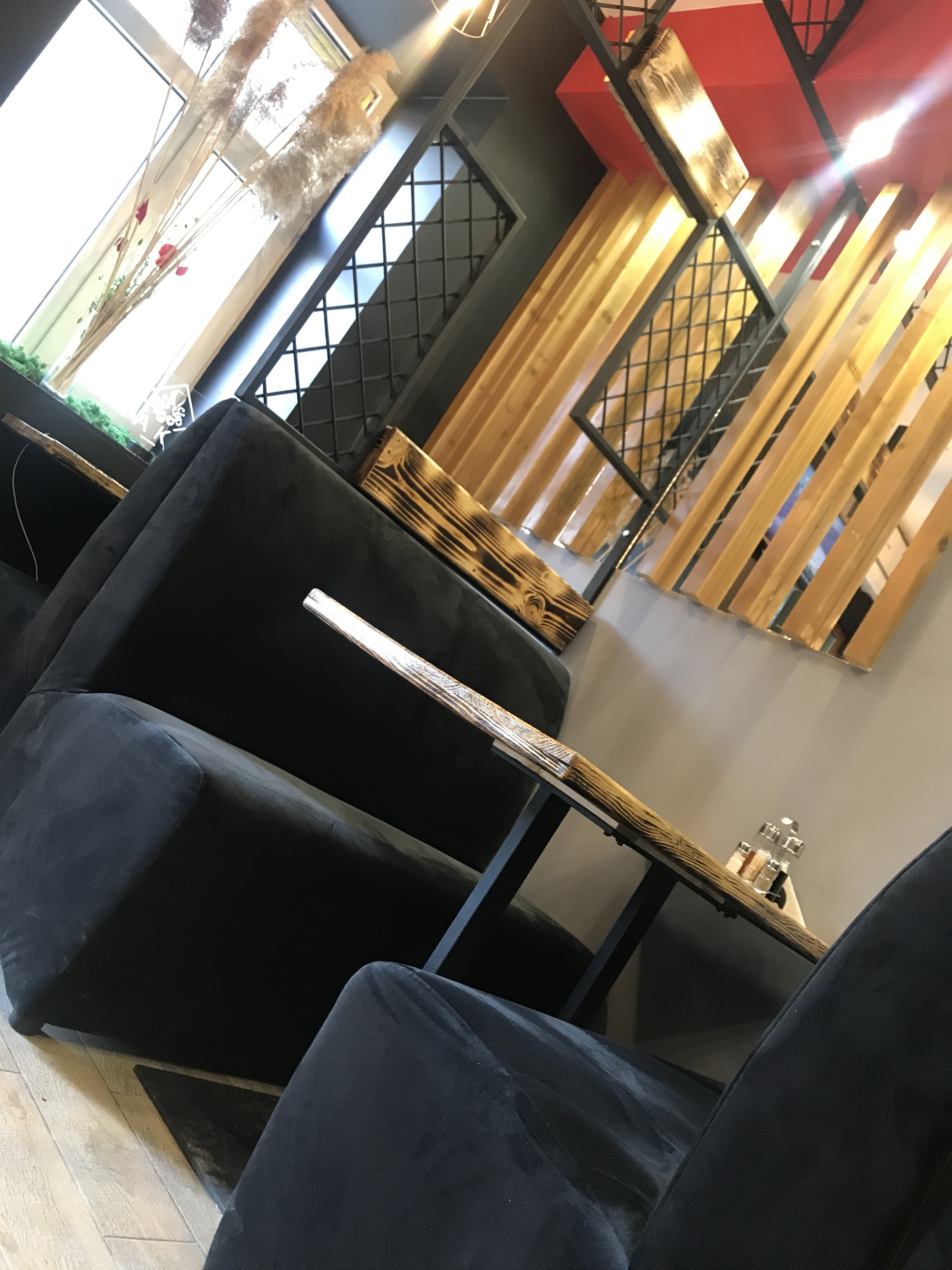 Sushi TAKO Pizza image 16