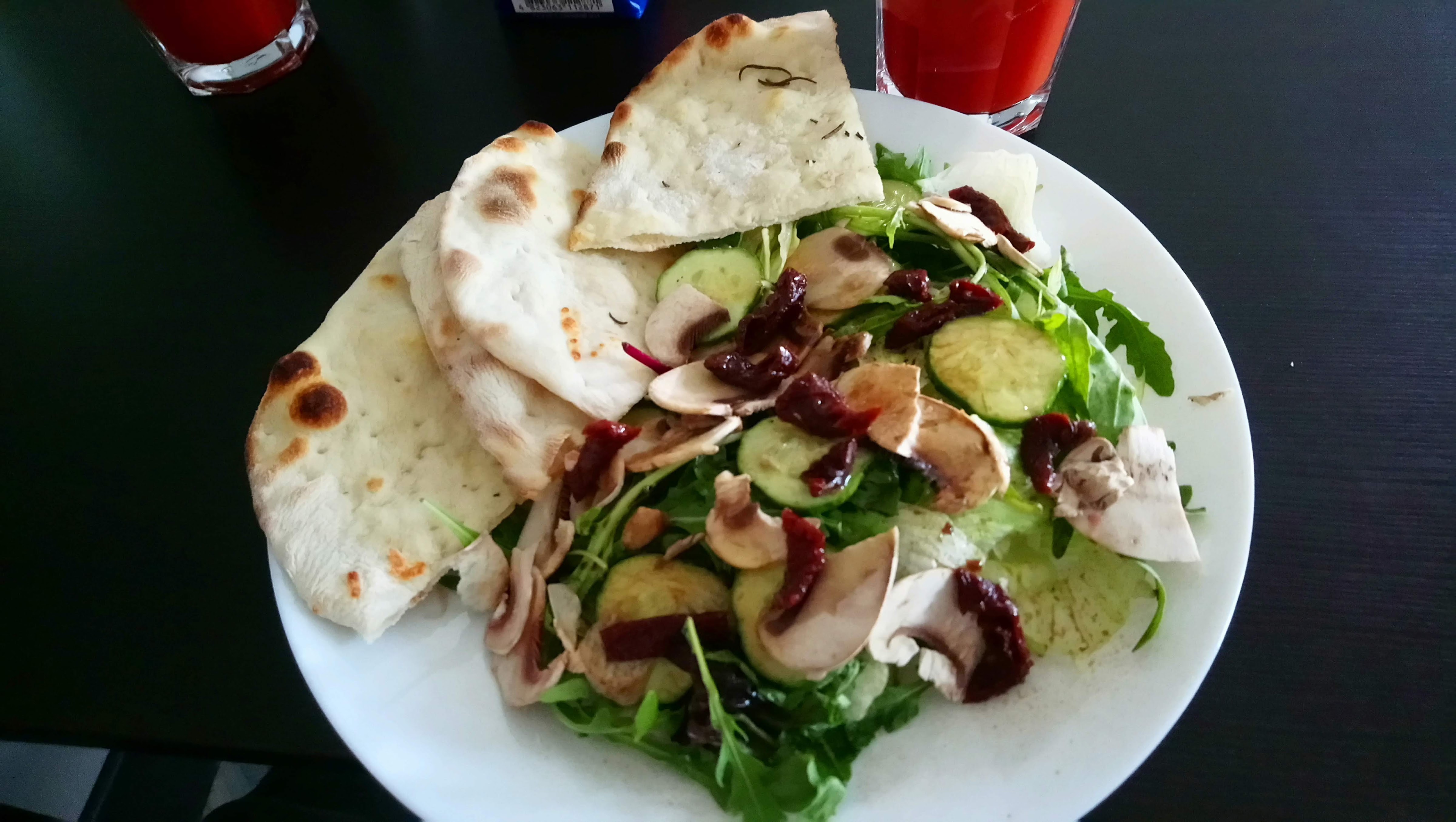 La Famiglia image 12