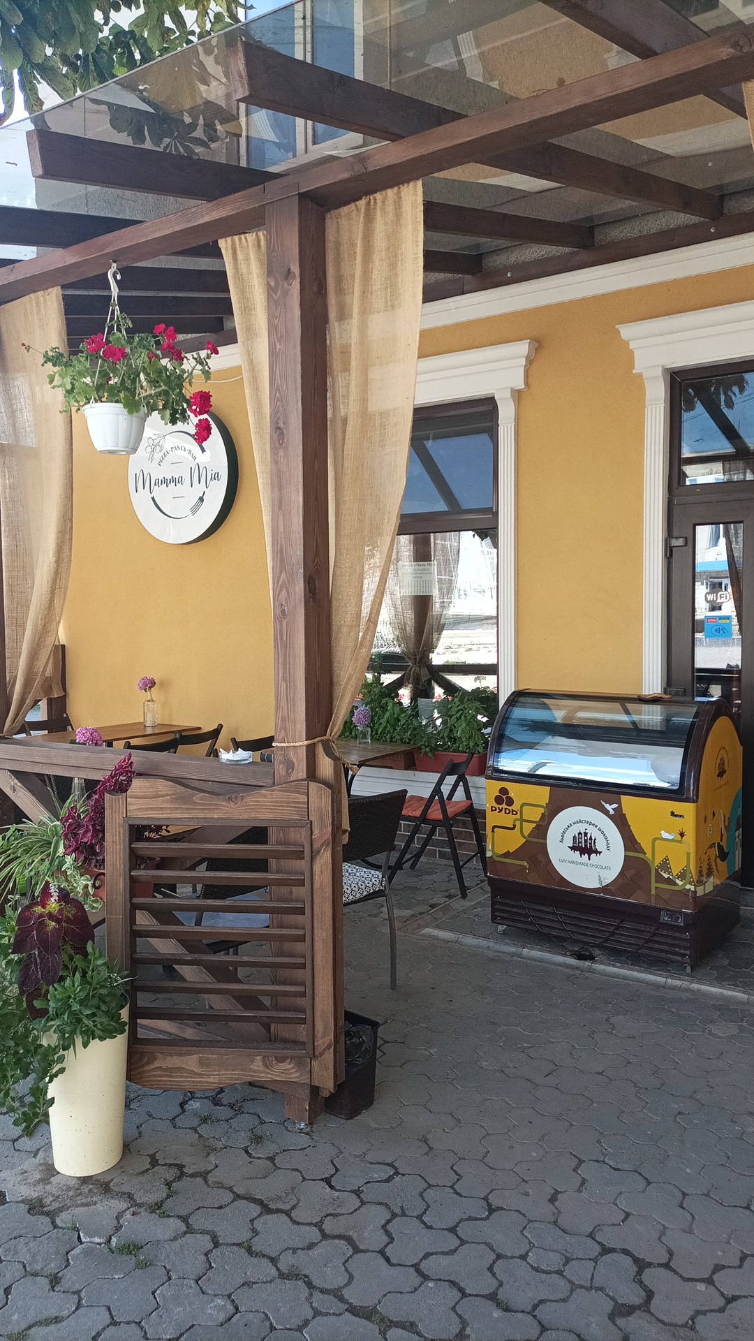 Mamma Mia Kafe-Trattoriya image 13