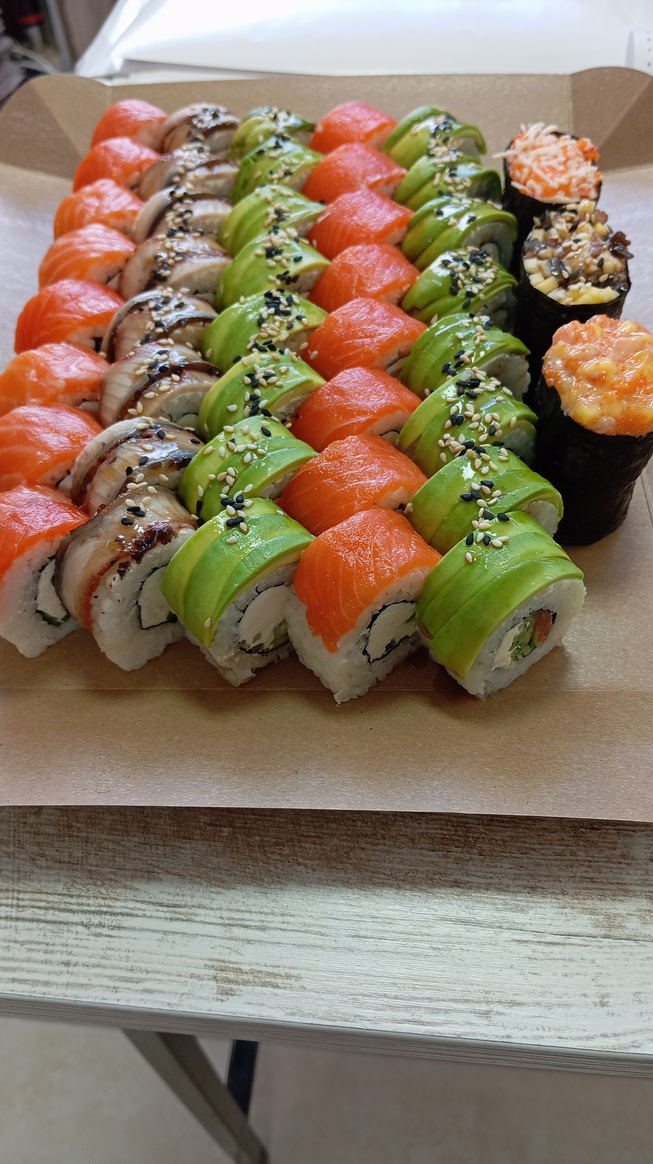 MANGO sushi&pizza image 15