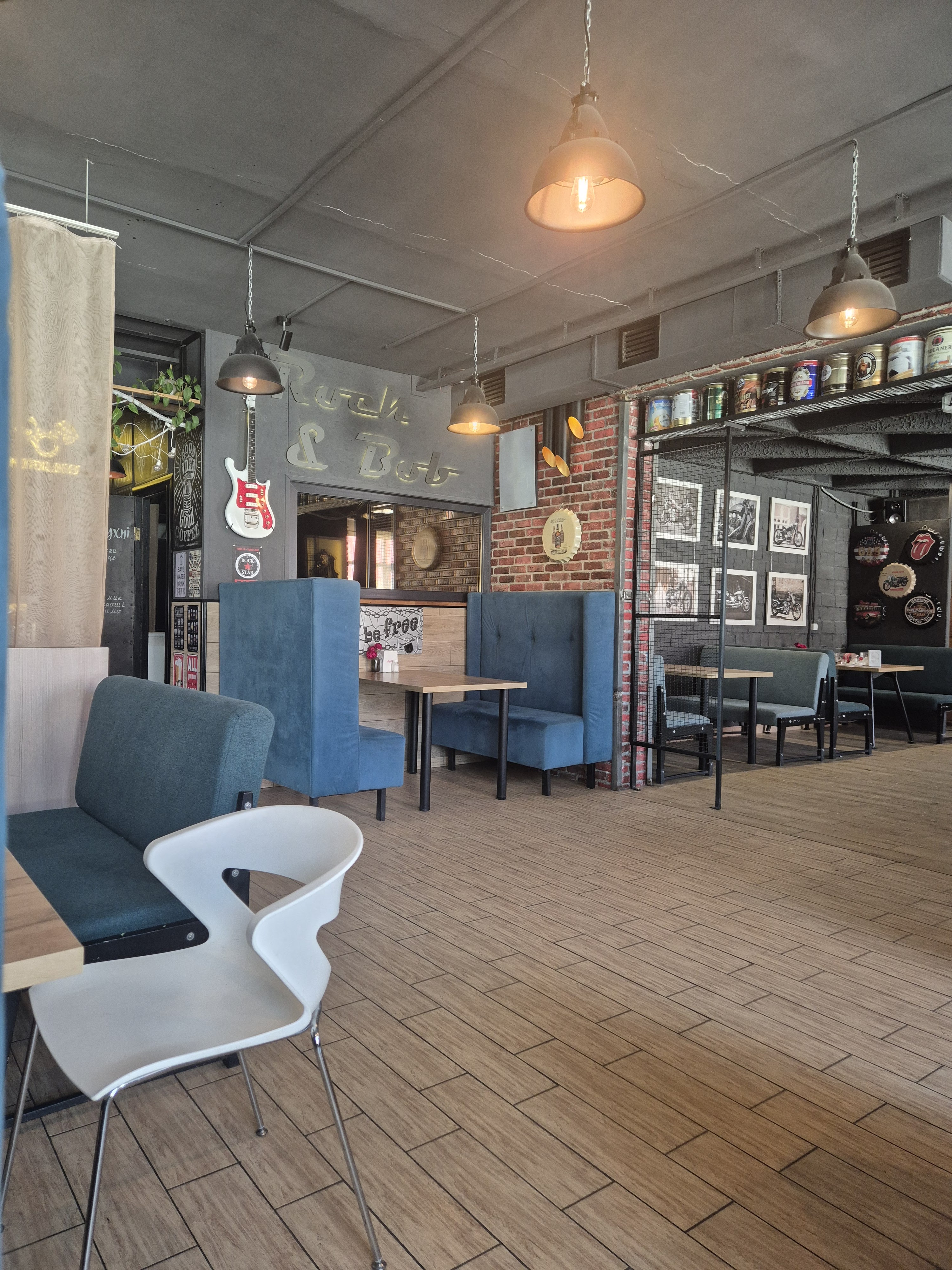 Rock & Bob cafe image 13