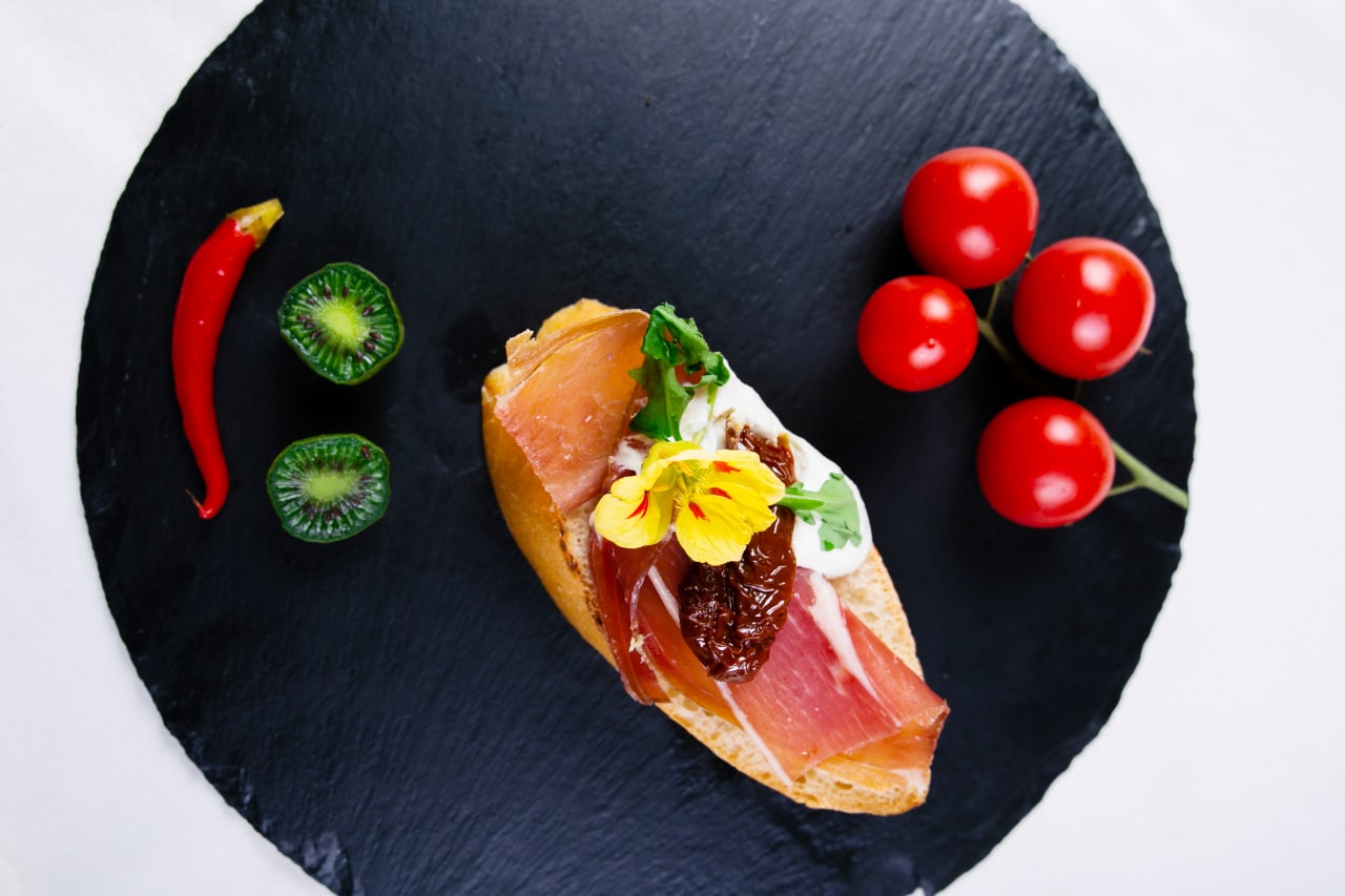 Restoran Zheneva Ternopil Hotelʹ Bankety, Furshety, Vesillya, Korporatyvy, Dytyacha Kimnata image 19