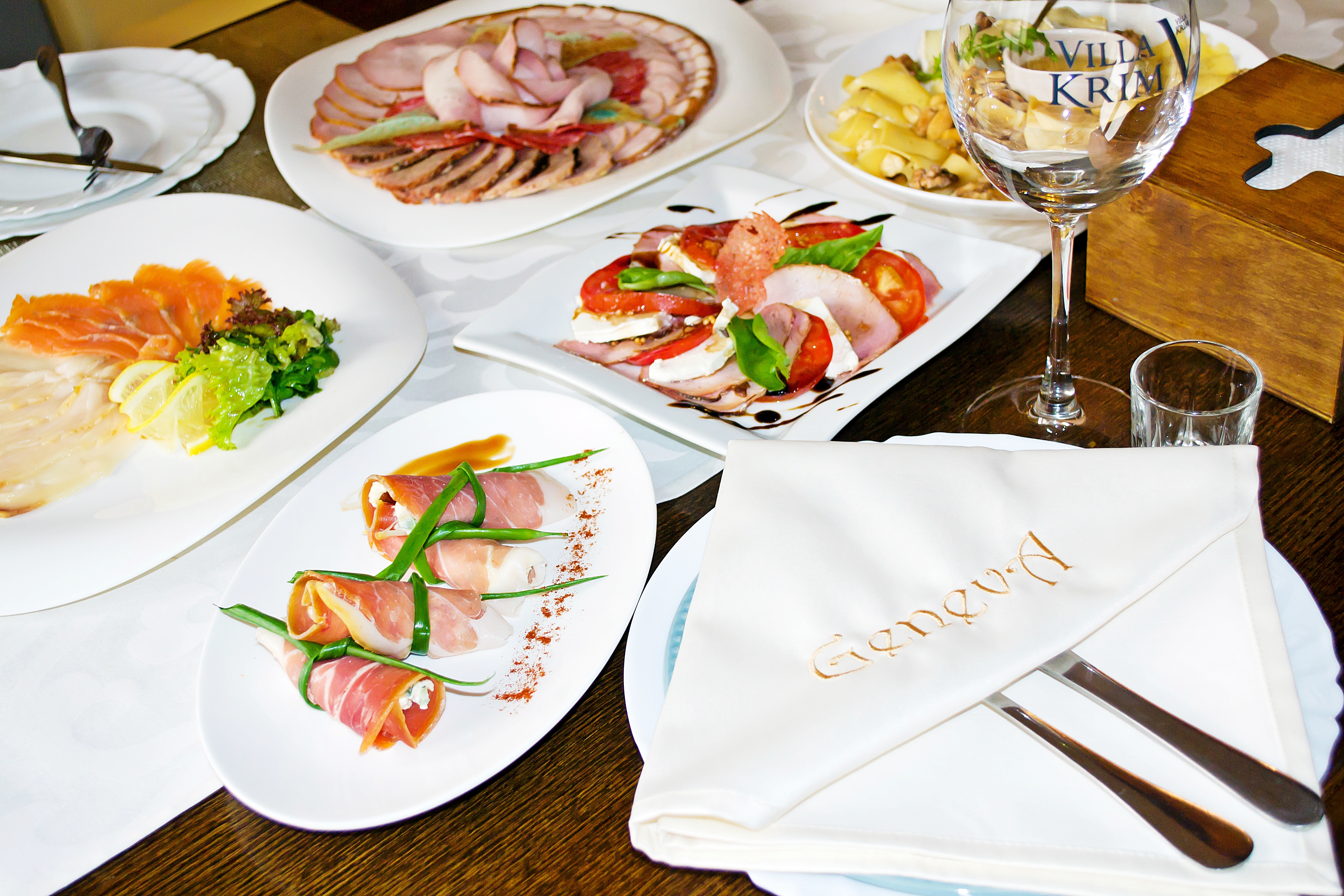 Restoran Zheneva Ternopil Hotelʹ Bankety, Furshety, Vesillya, Korporatyvy, Dytyacha Kimnata image 20