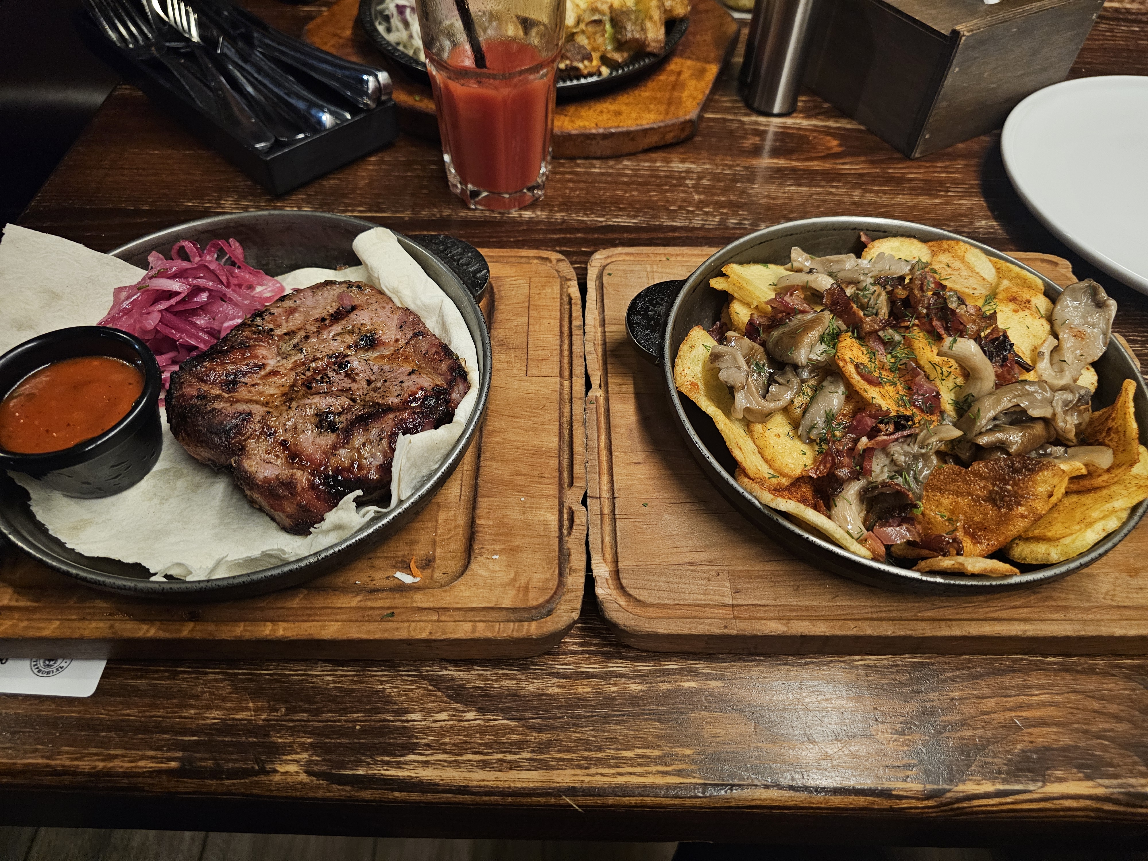 Faine Misto image 13