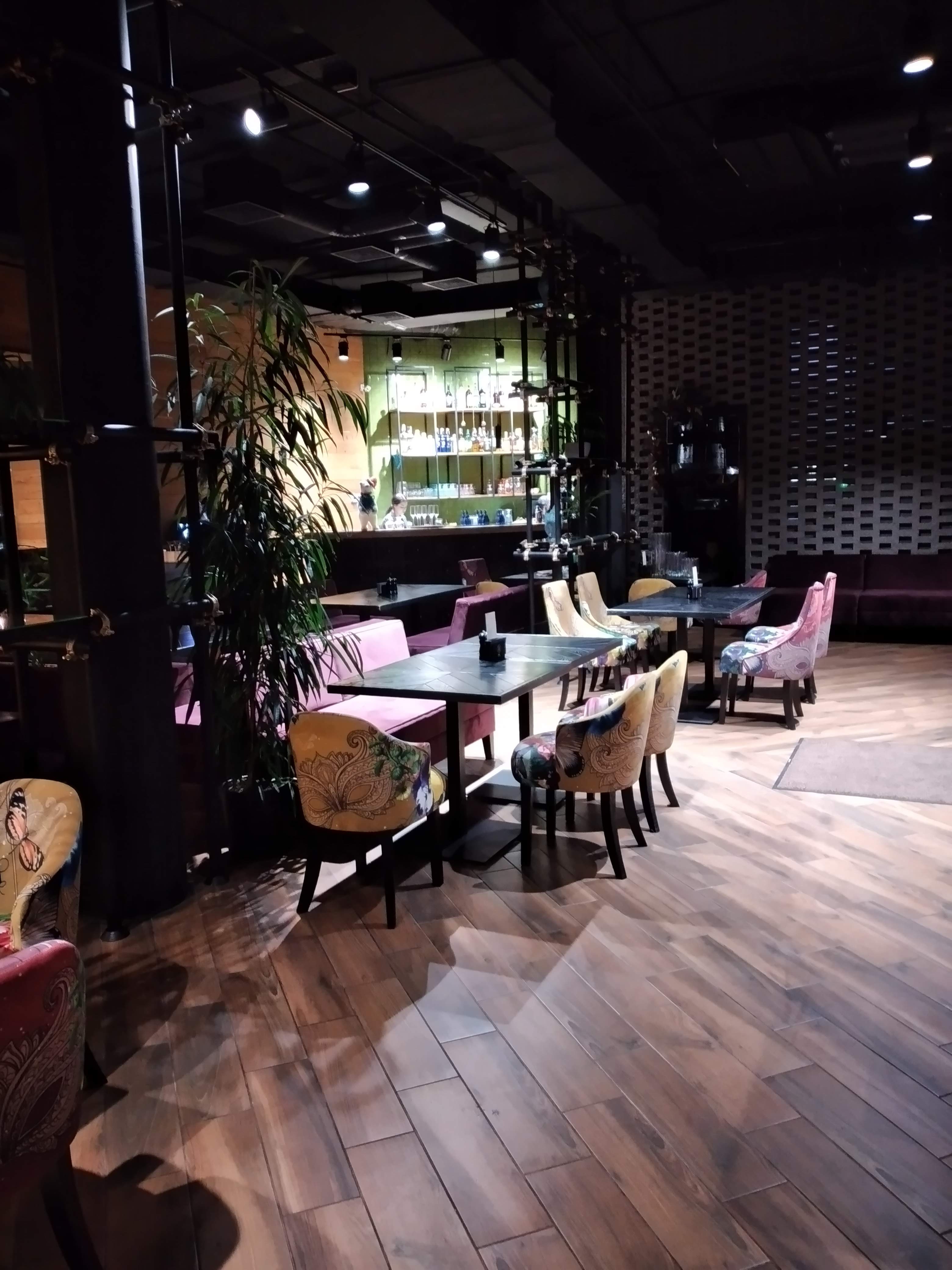 Passenger Restaurant image 19