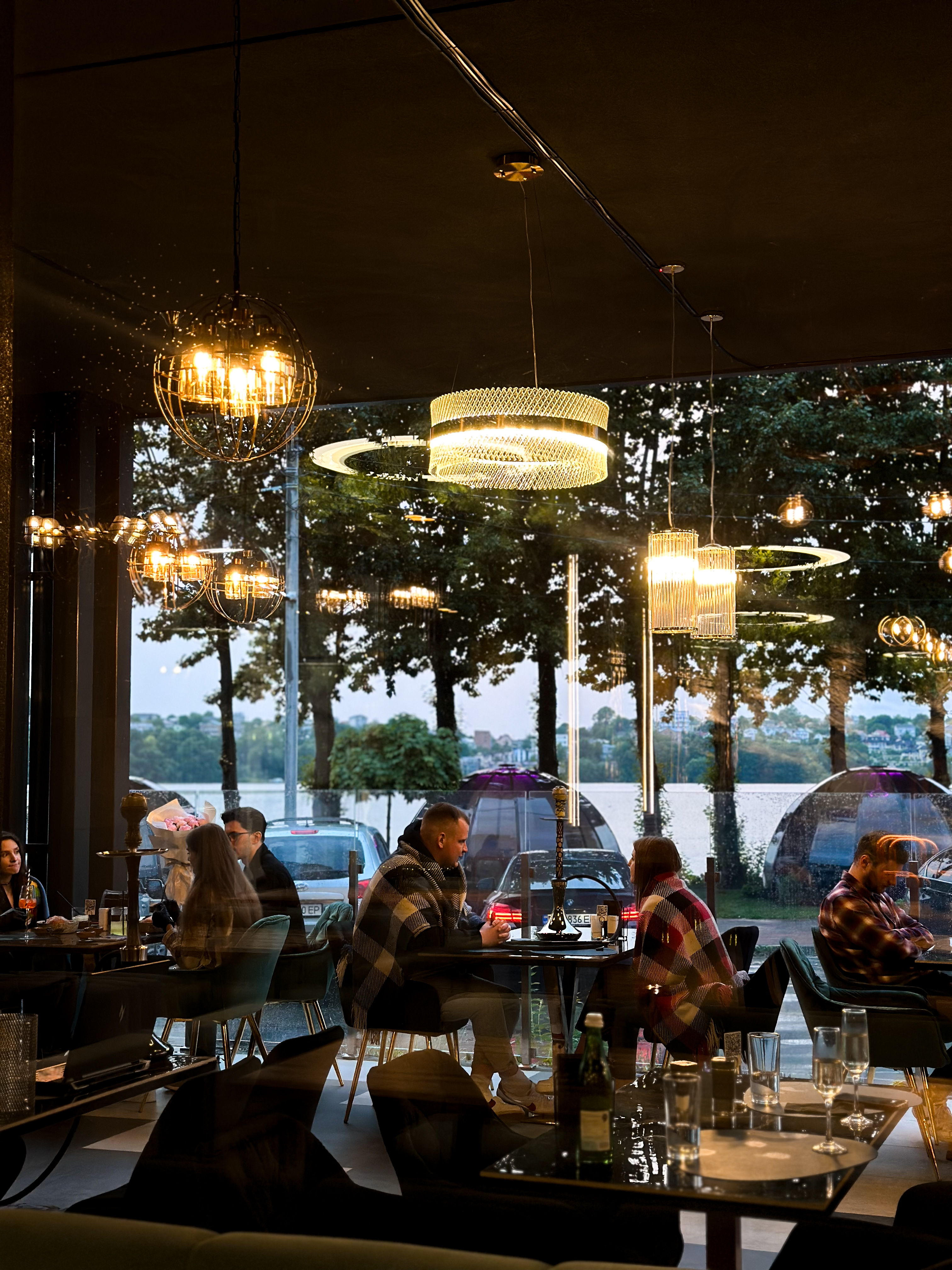 Mid Lounge Restaurant image 11