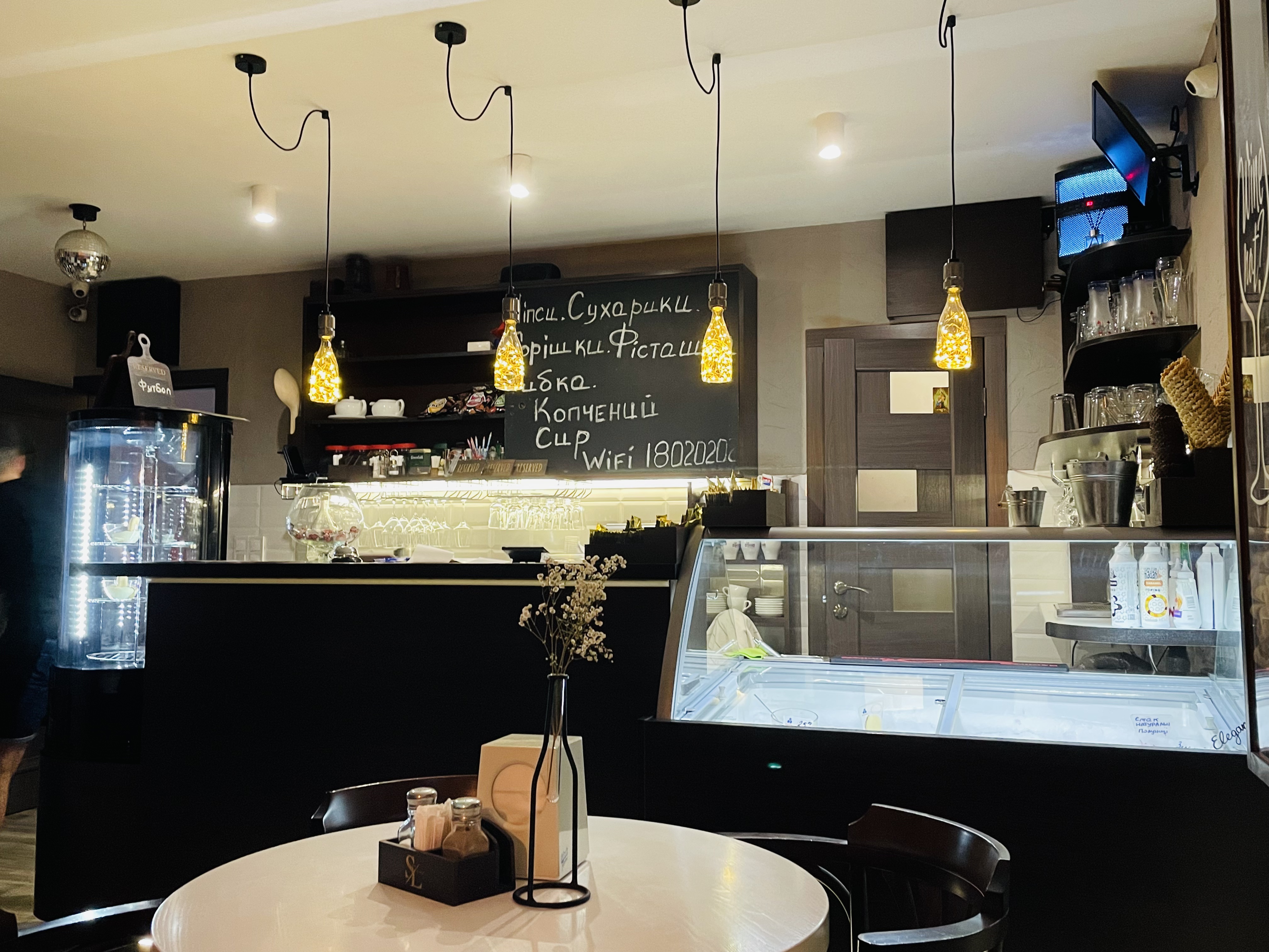 SL Bar Lounge image 14